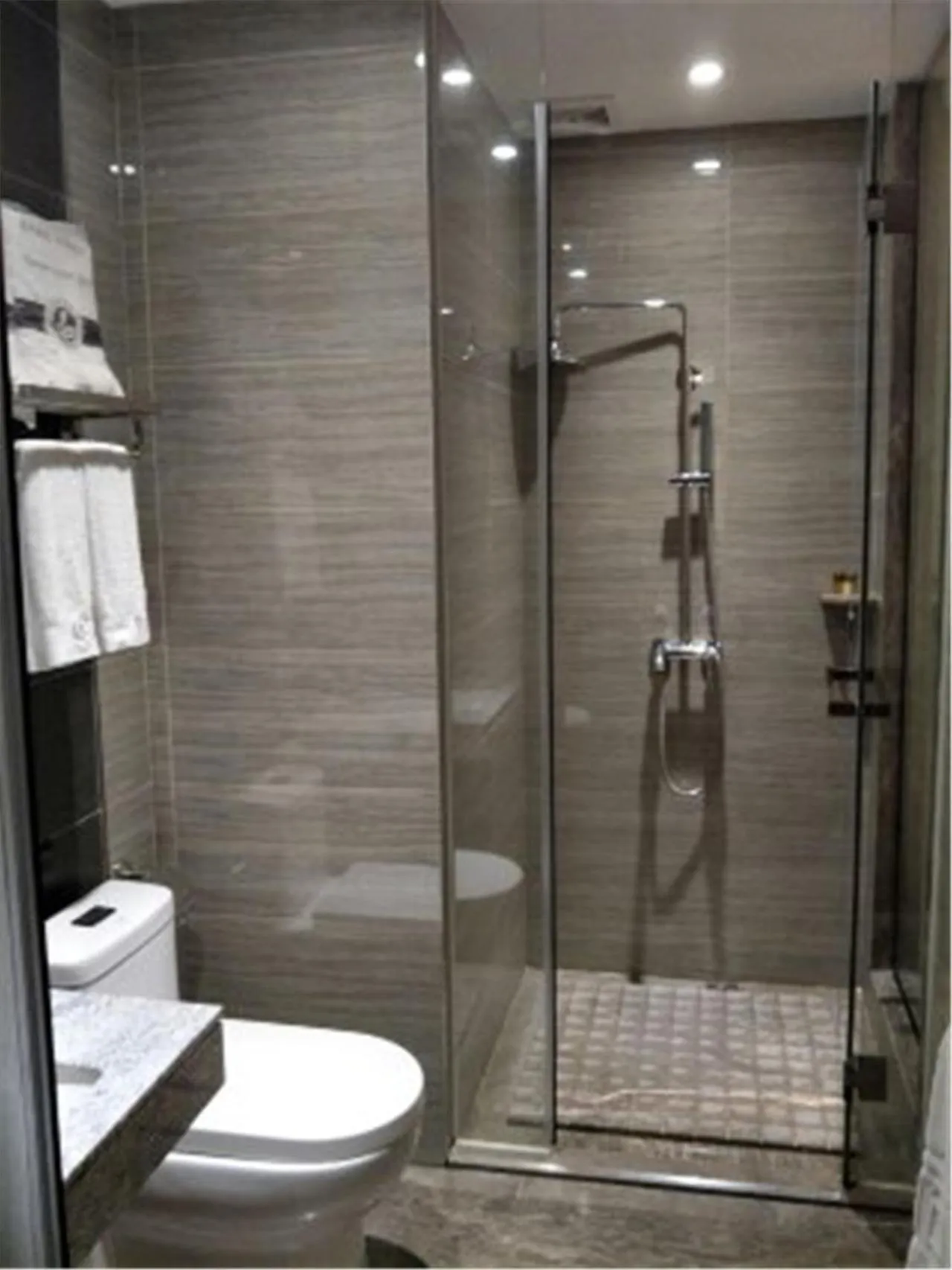 Decorative detail in lnsail Hotel Shenzhen Luohu Port Railway Station