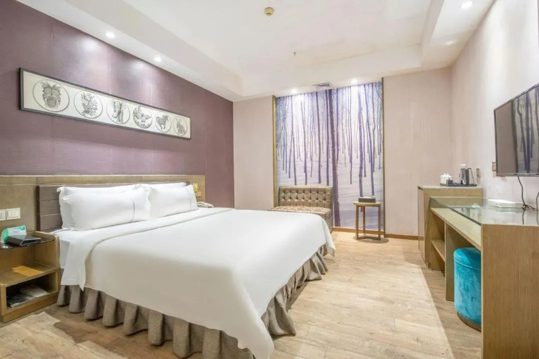 Bed in lnsail Hotel Shenzhen Luohu Port Railway Station