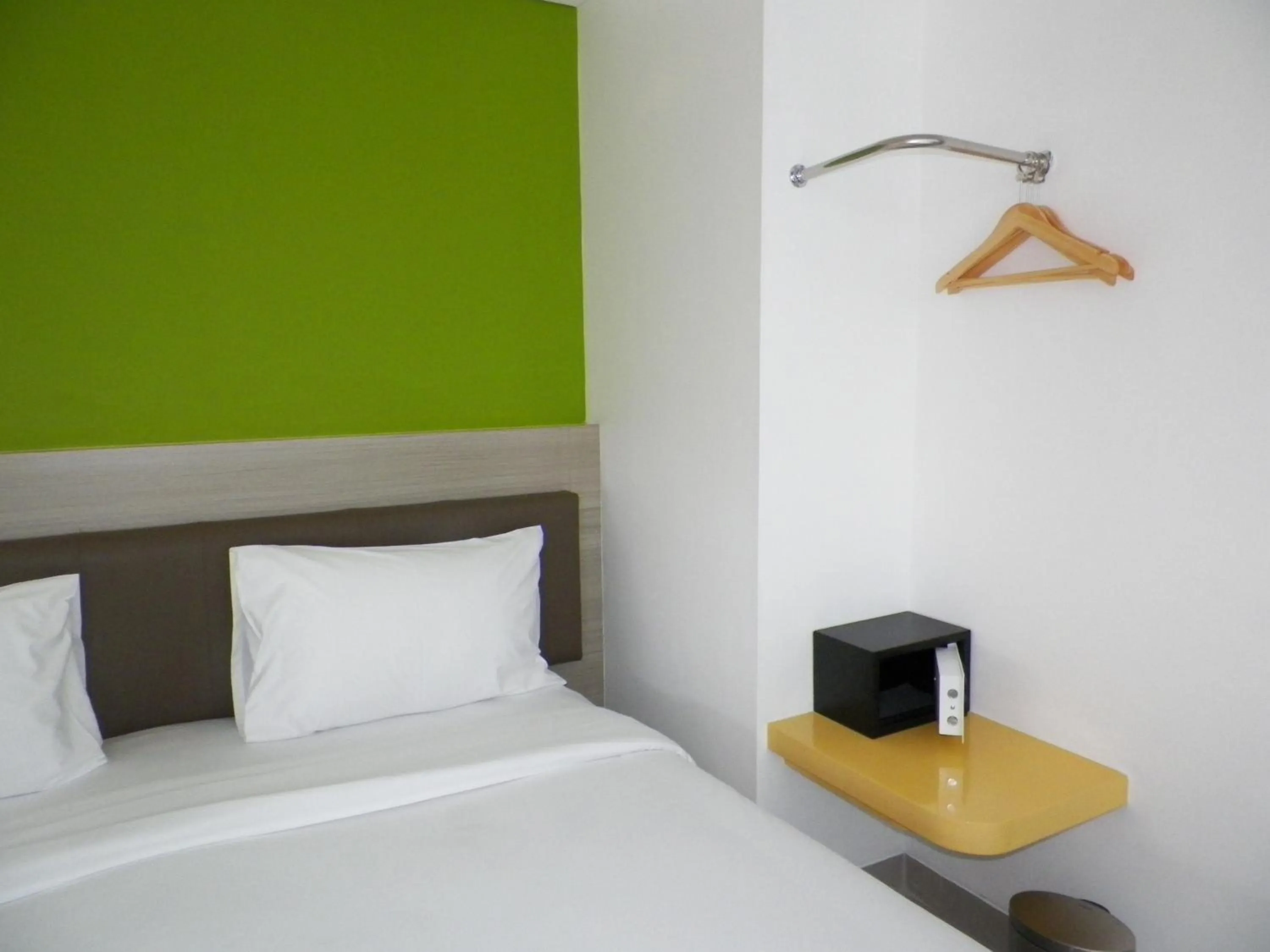 Decorative detail, Bed in Amaris Hotel Malioboro - Jogja