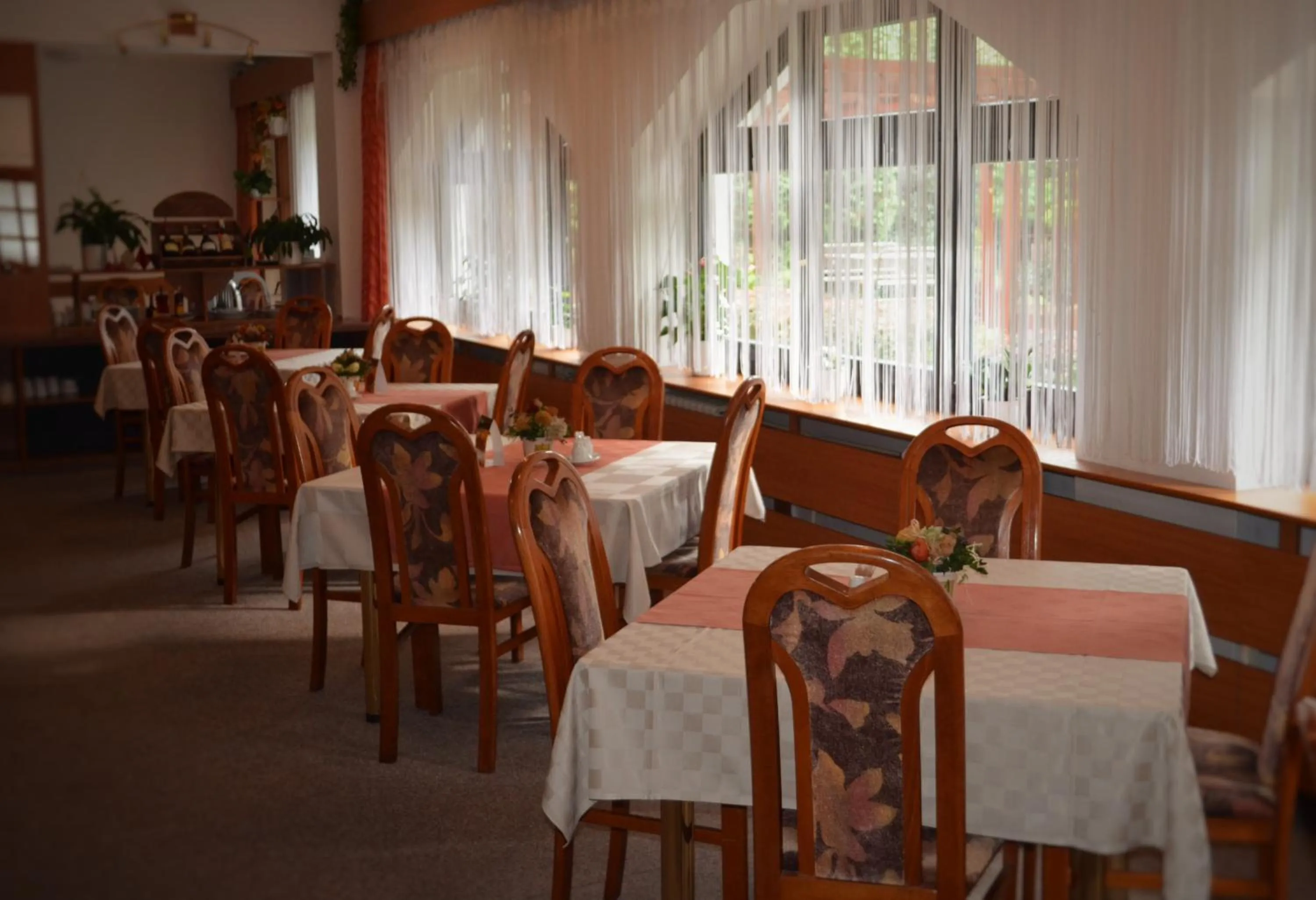 Restaurant/Places to Eat in Hotel Amos