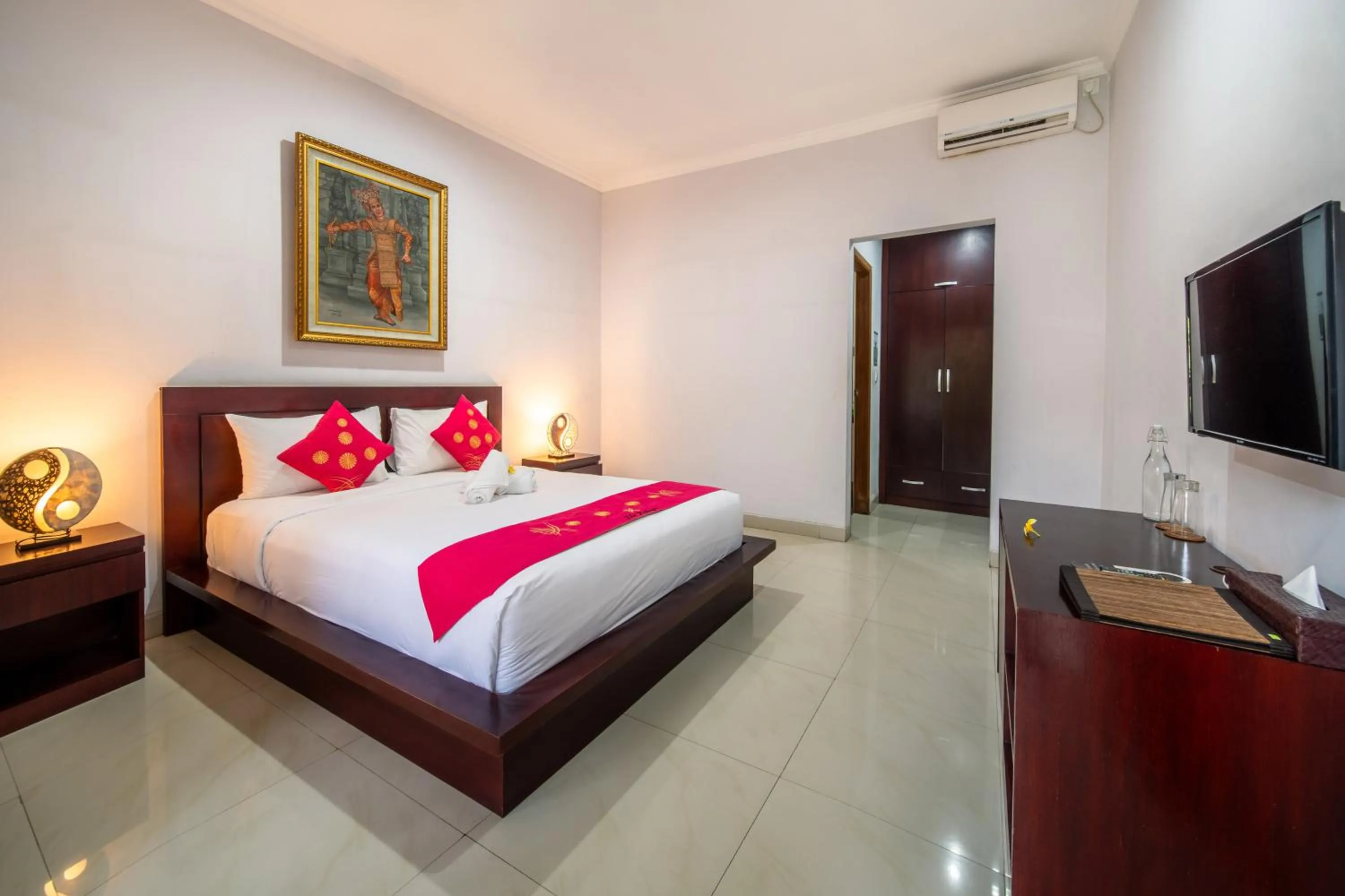 Bedroom, Bed in The Kutaya