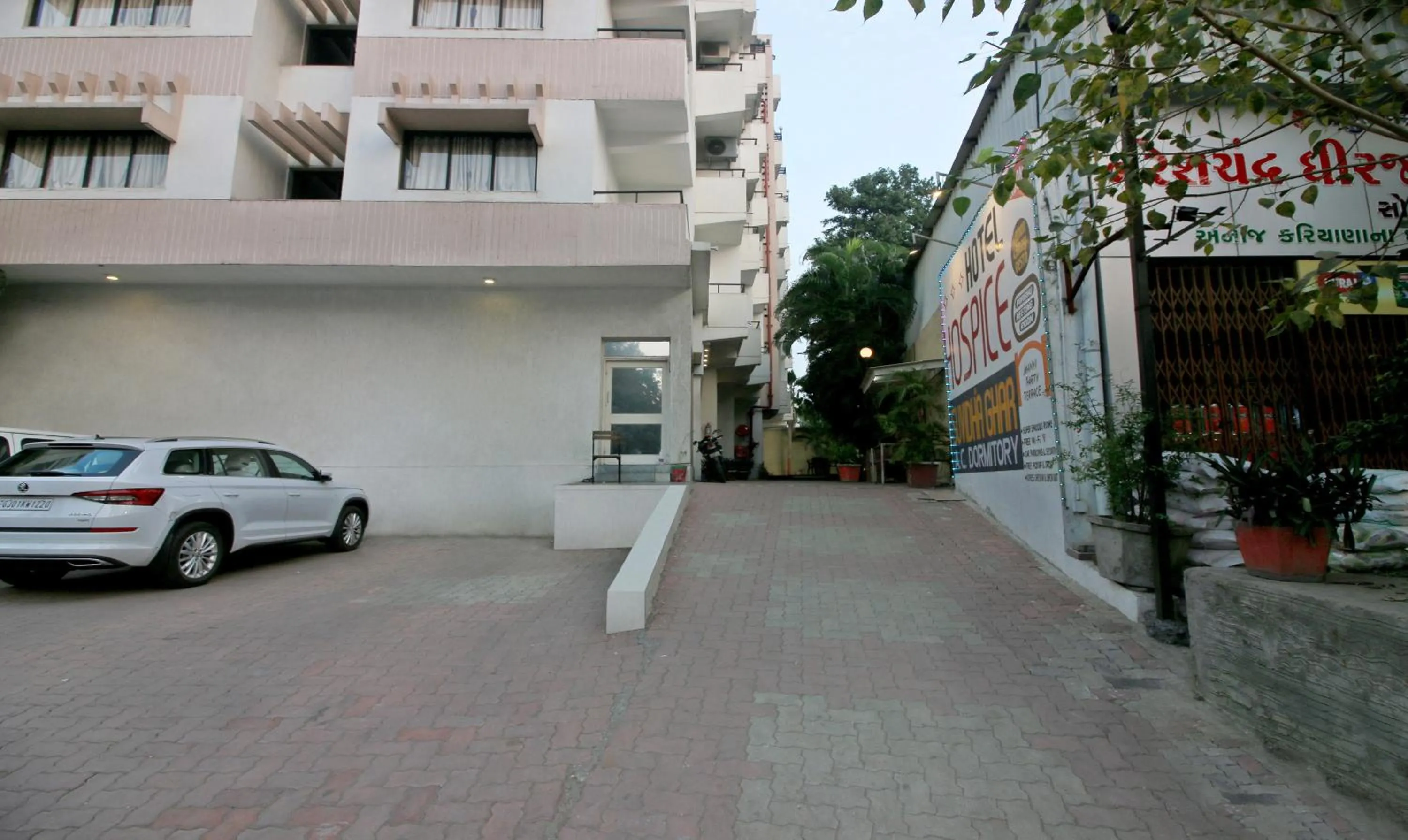 Property building in Hotel Hospice