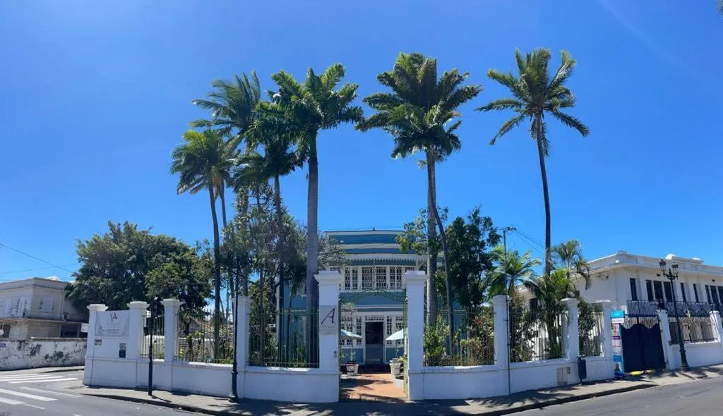 Property building in Villa Angélique - Hôtel classé Monument Historique