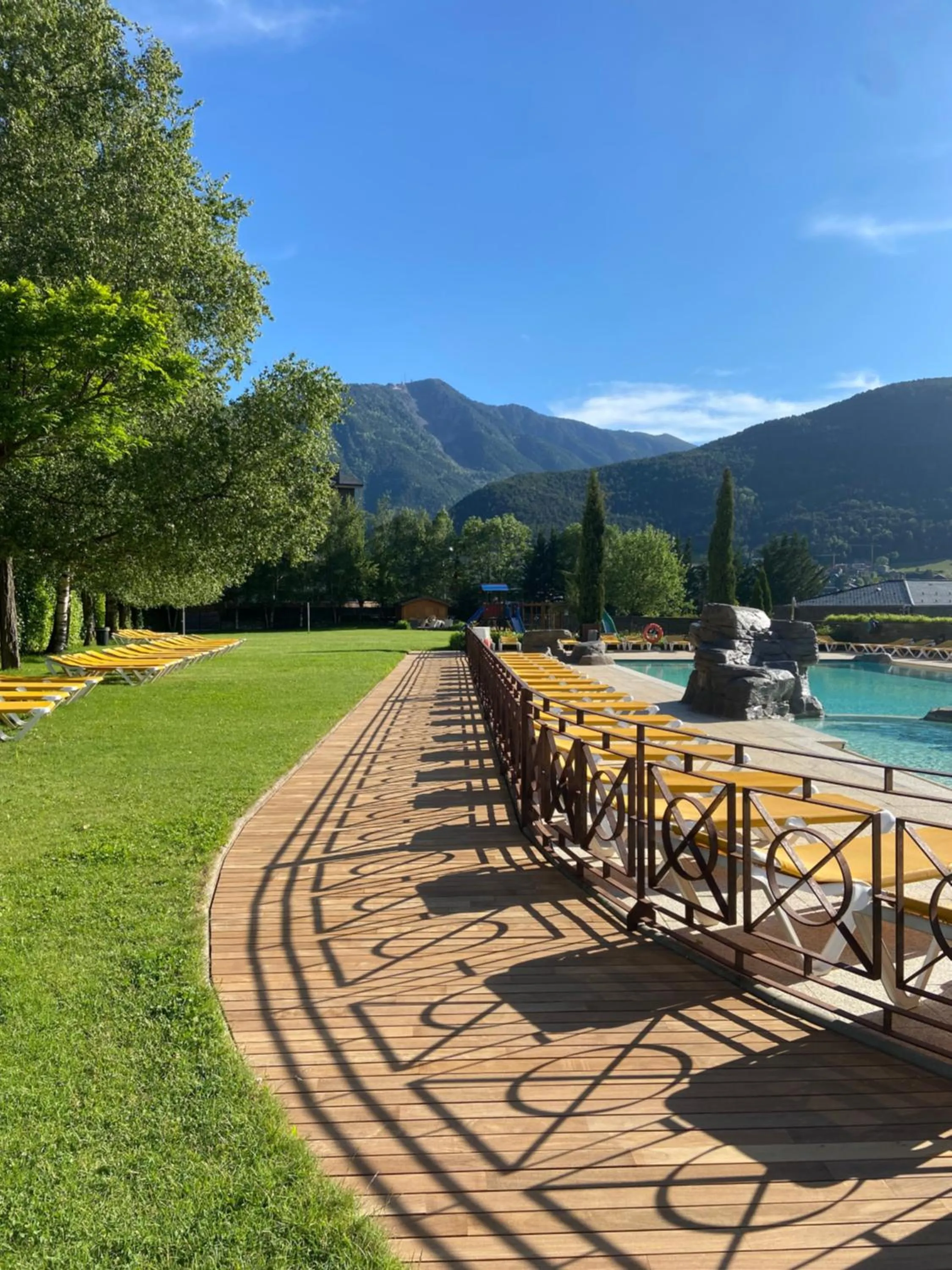 Swimming pool in Apartaments Giberga