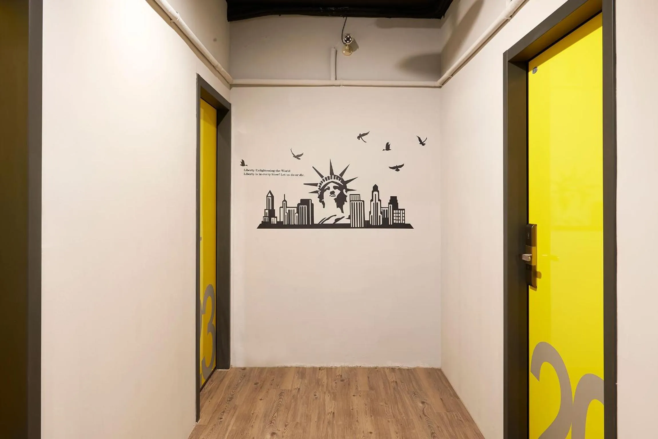 Decorative detail in Ease Single Inn