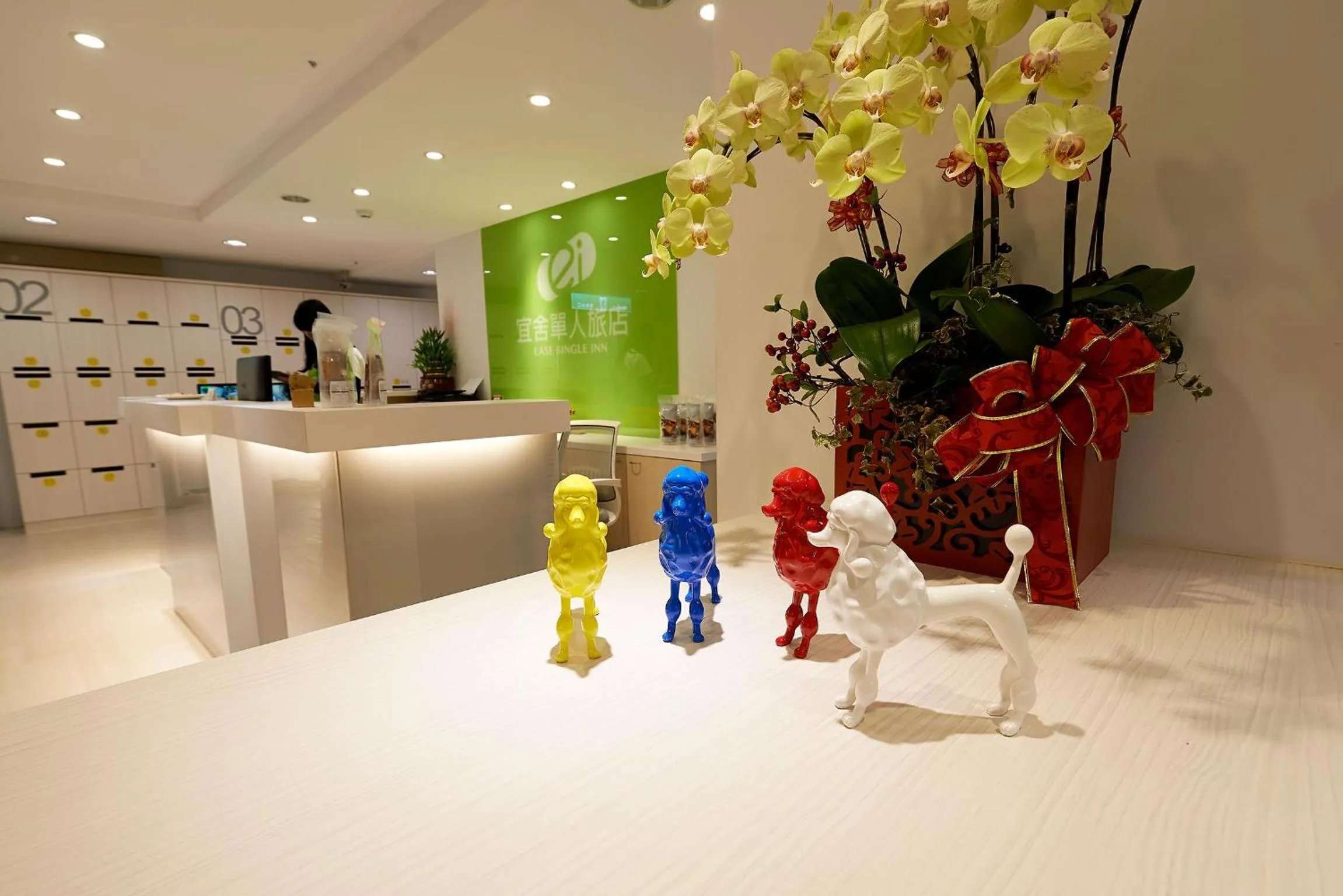 Decorative detail in Ease Single Inn