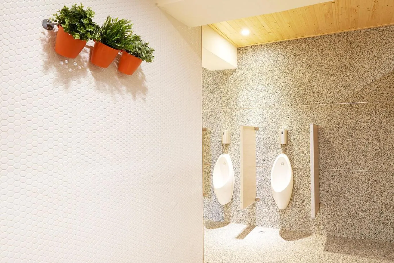 Bathroom in Ease Single Inn