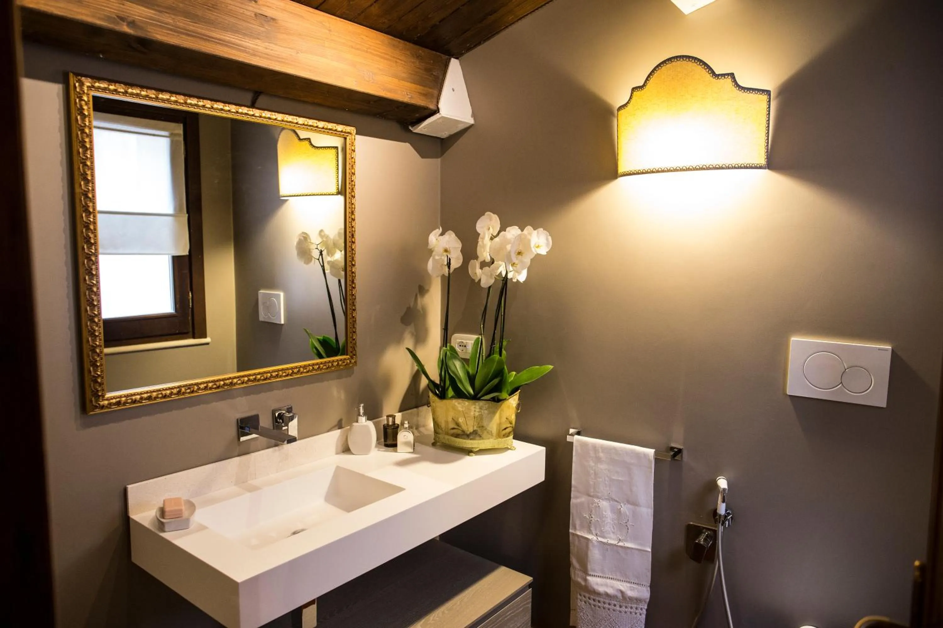 Bathroom in B&B Charme Celestino V°
