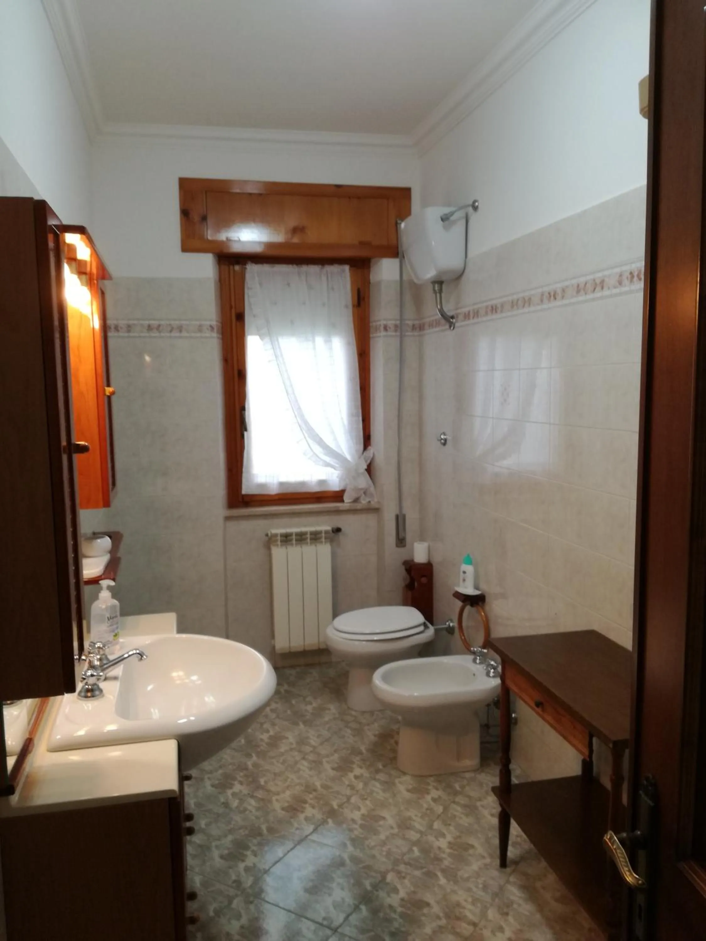 Shower in B&B Casa degli Ulivi