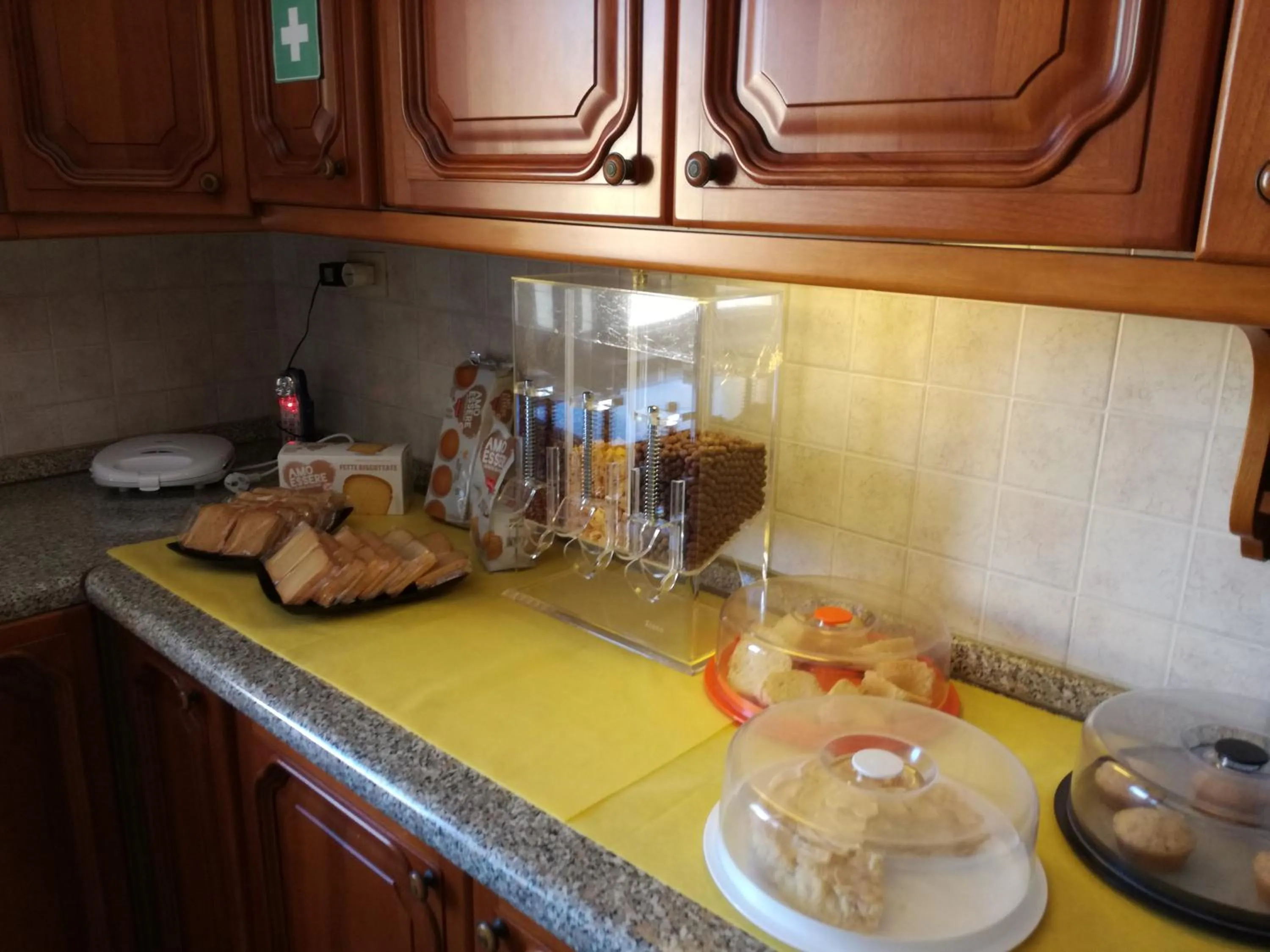 Communal kitchen in B&B Casa degli Ulivi