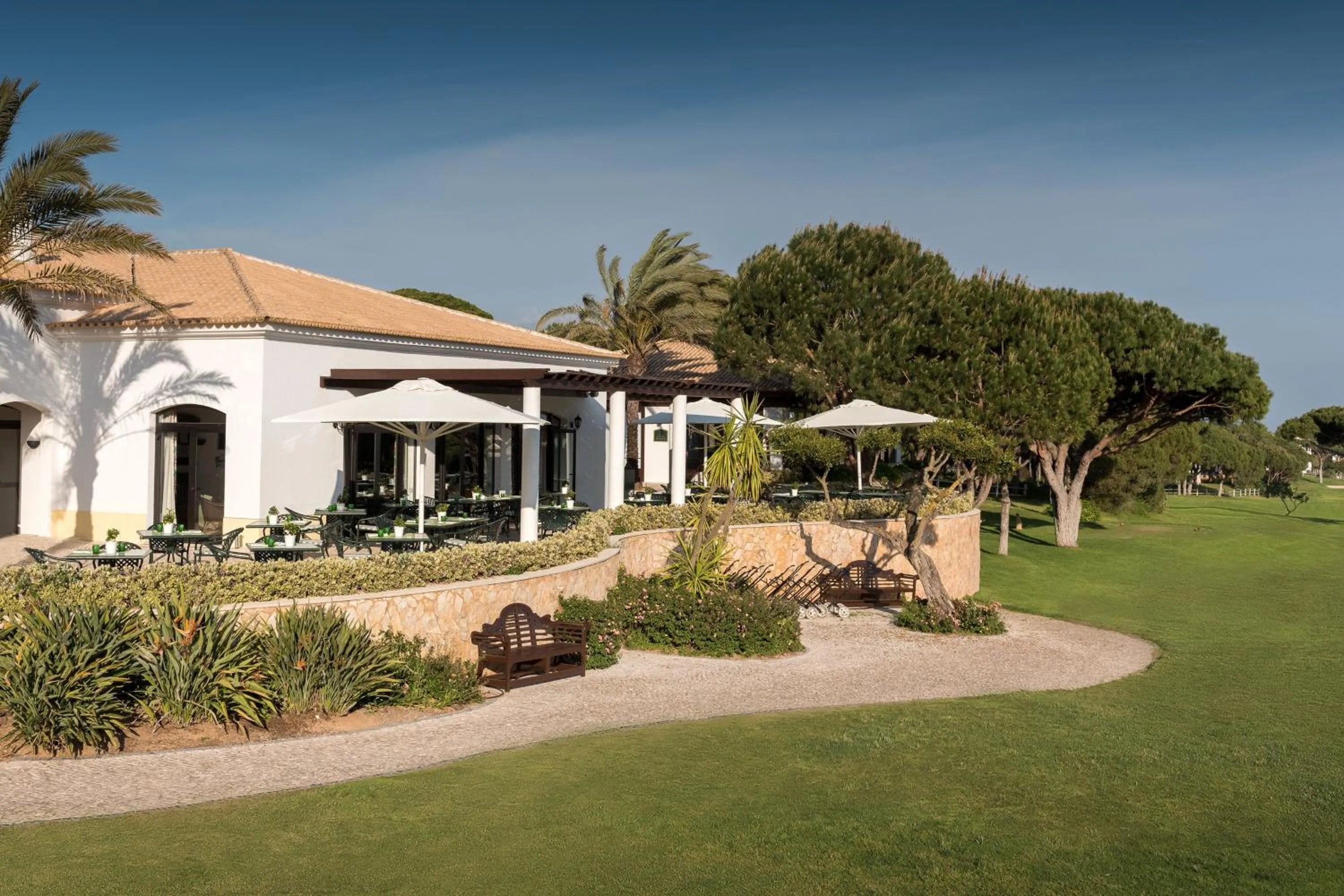 Restaurant/places to eat in Pine Cliffs Ocean Suites, a Luxury Collection Resort & Spa, Algarve