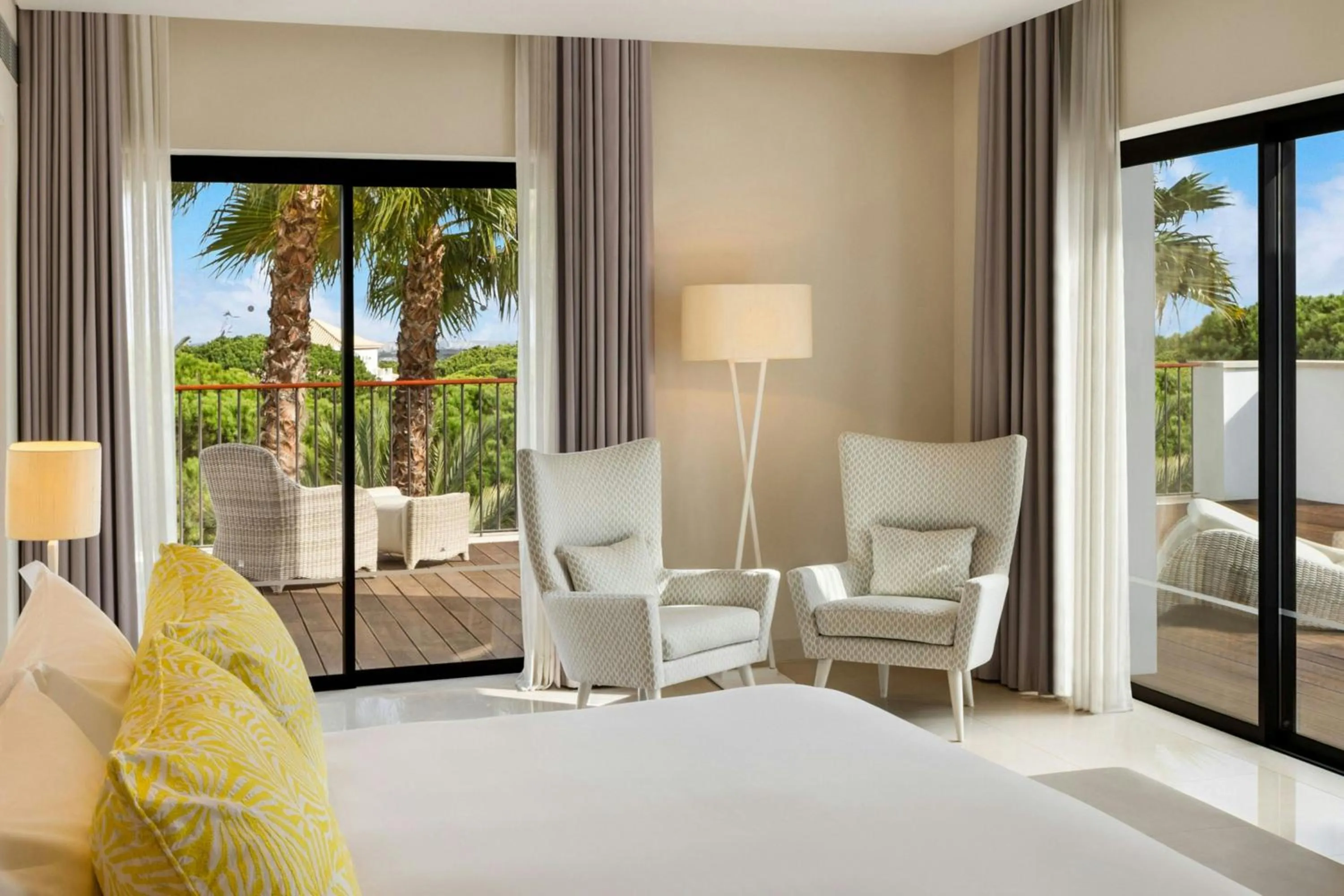Photo of the whole room, Bed in Pine Cliffs Ocean Suites, a Luxury Collection Resort & Spa, Algarve
