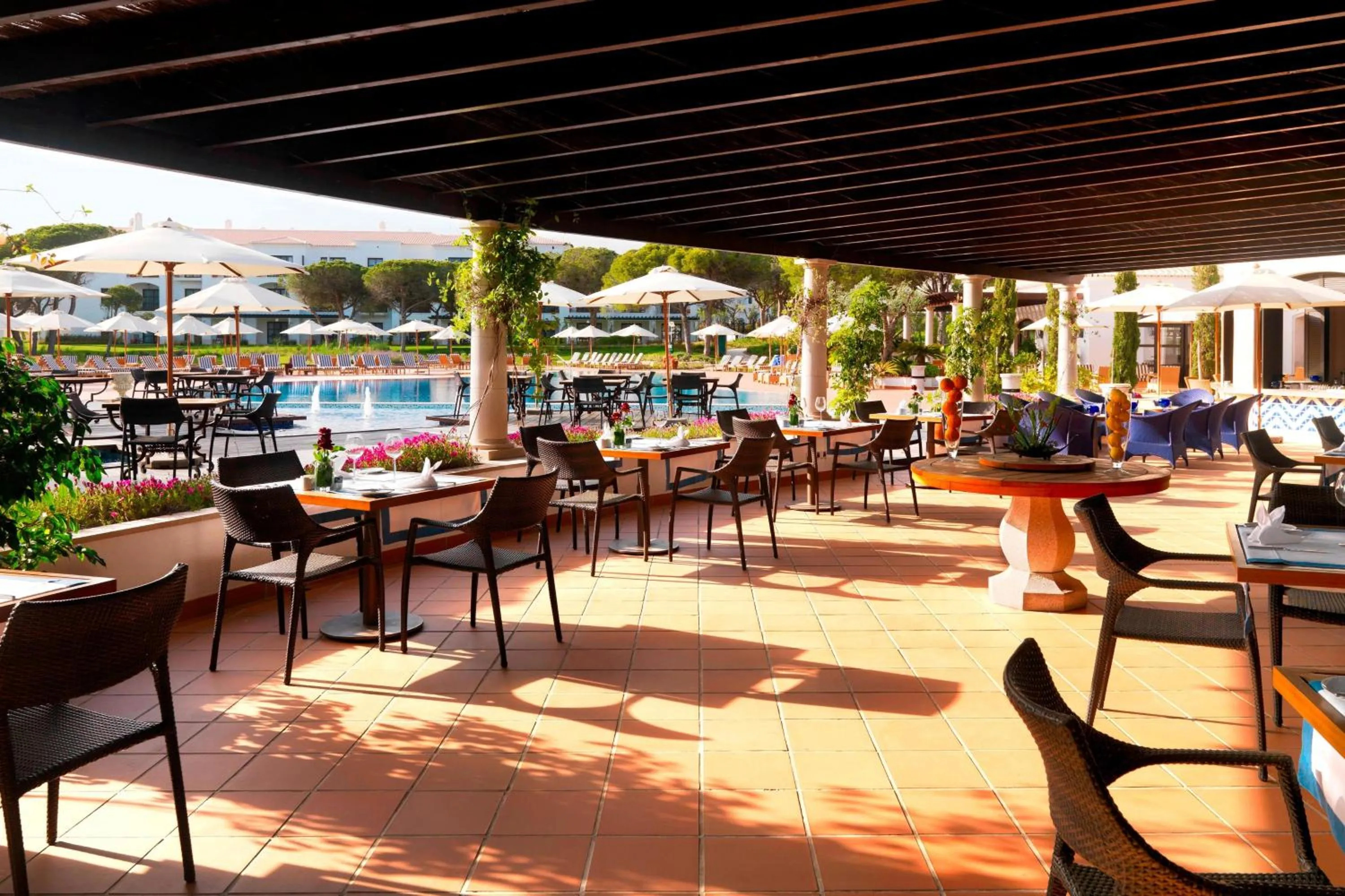 Restaurant/places to eat in Pine Cliffs Ocean Suites, a Luxury Collection Resort & Spa, Algarve