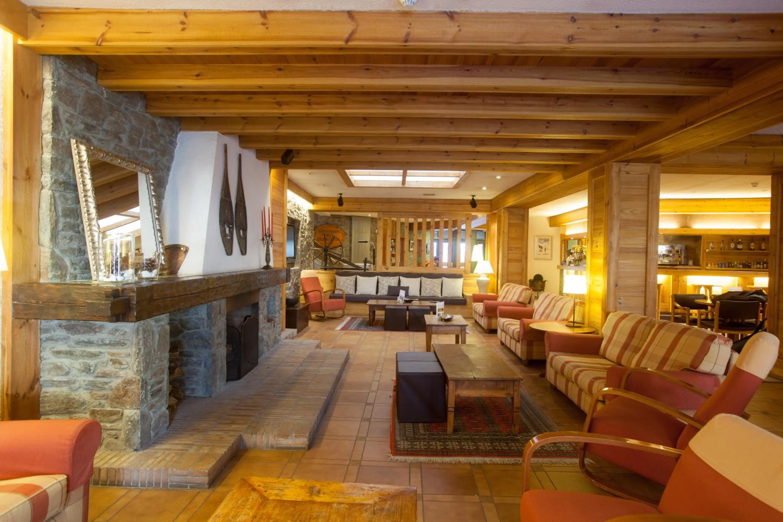 Communal lounge/ TV room in Hotel Bonavida