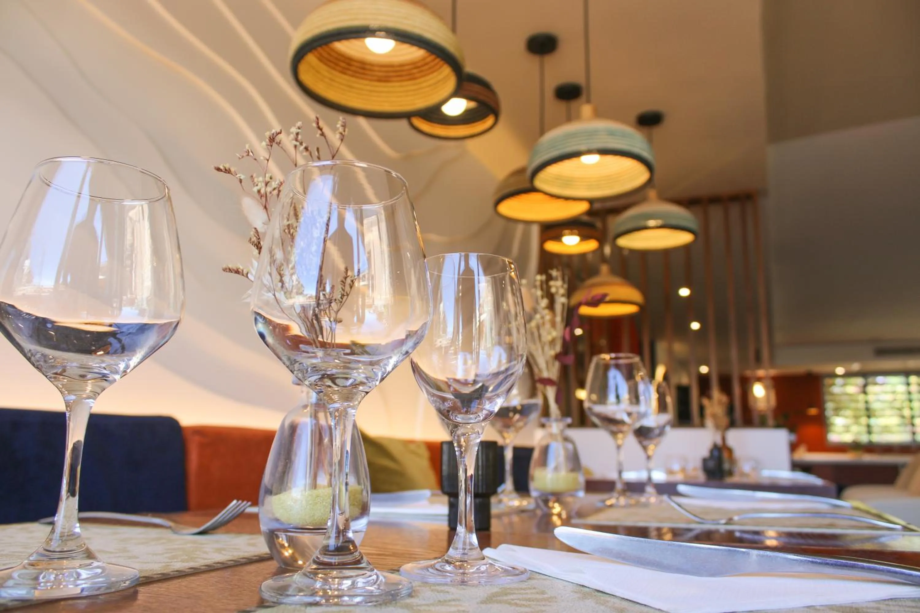 Restaurant/places to eat in Le Battant Des Lames