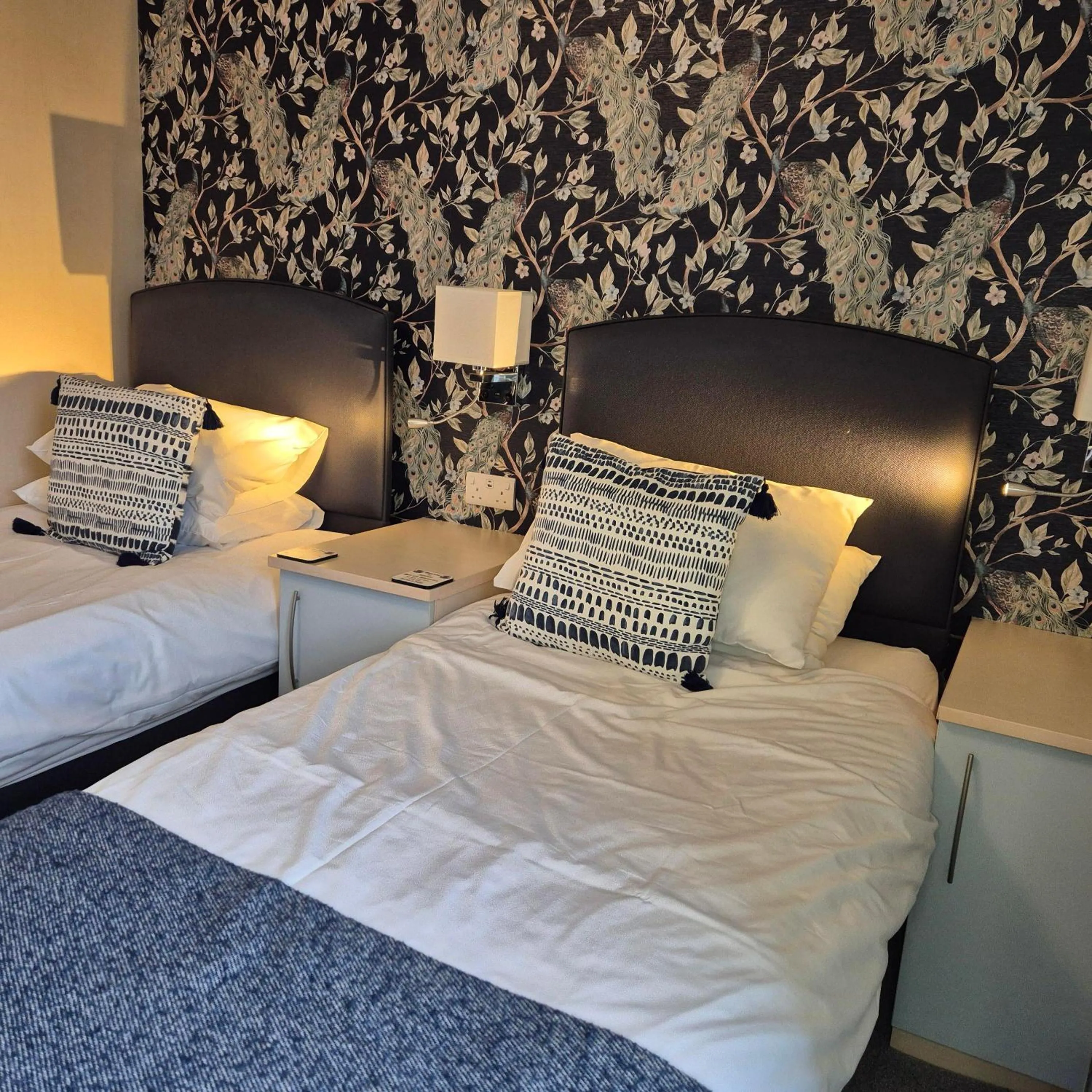 Bedroom, Bed in Kintrae B&B