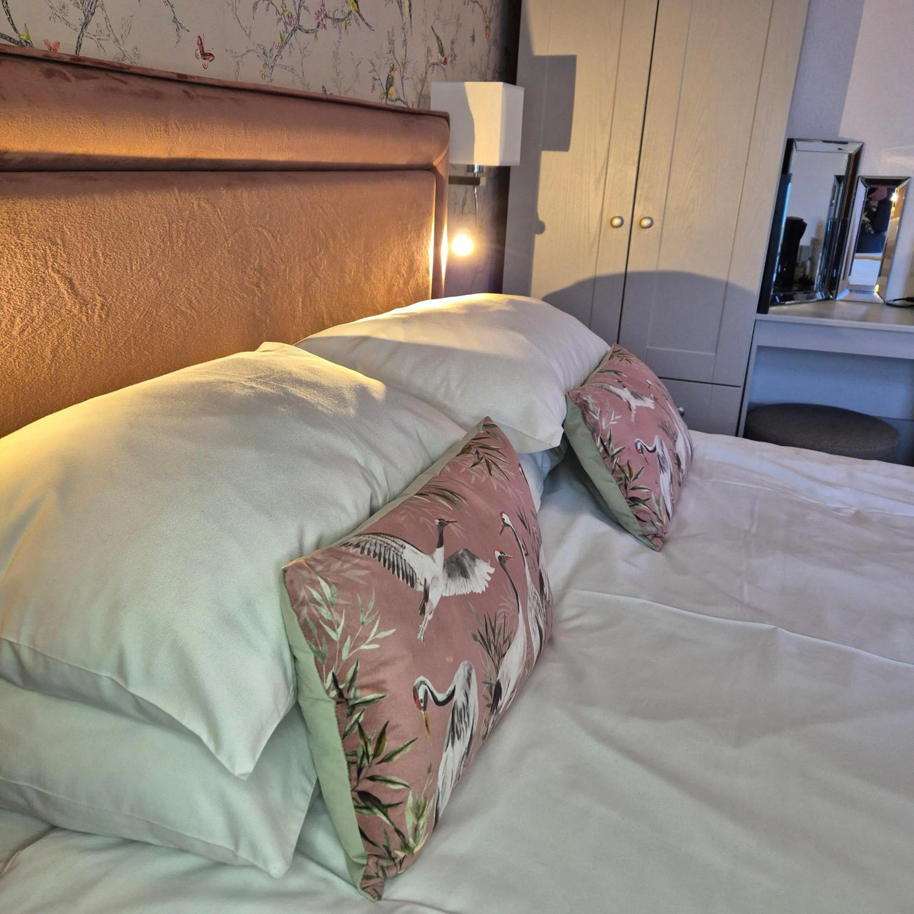 Bedroom, Bed in Kintrae B&B