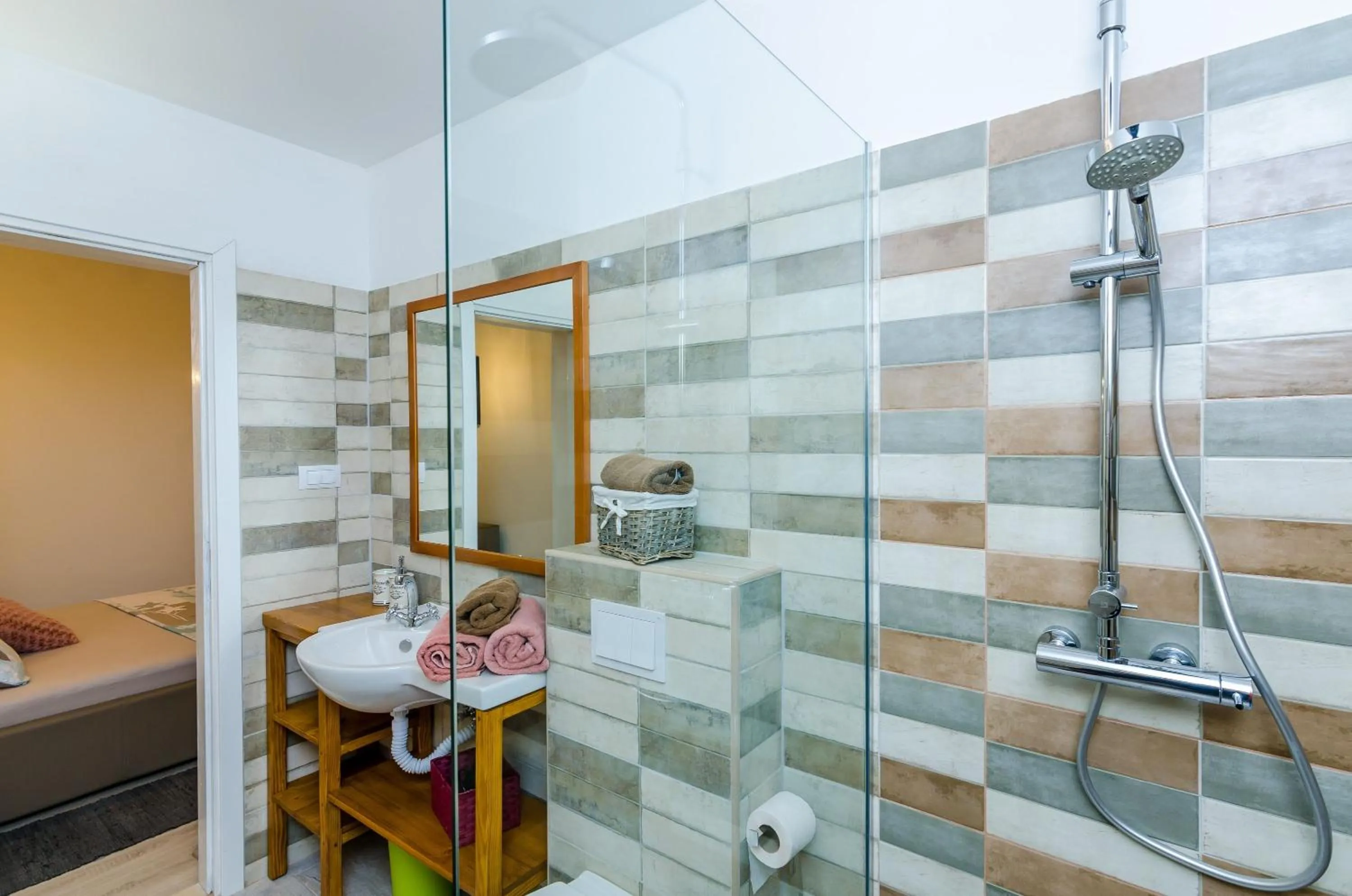 Bathroom in Apartments Bell Memories