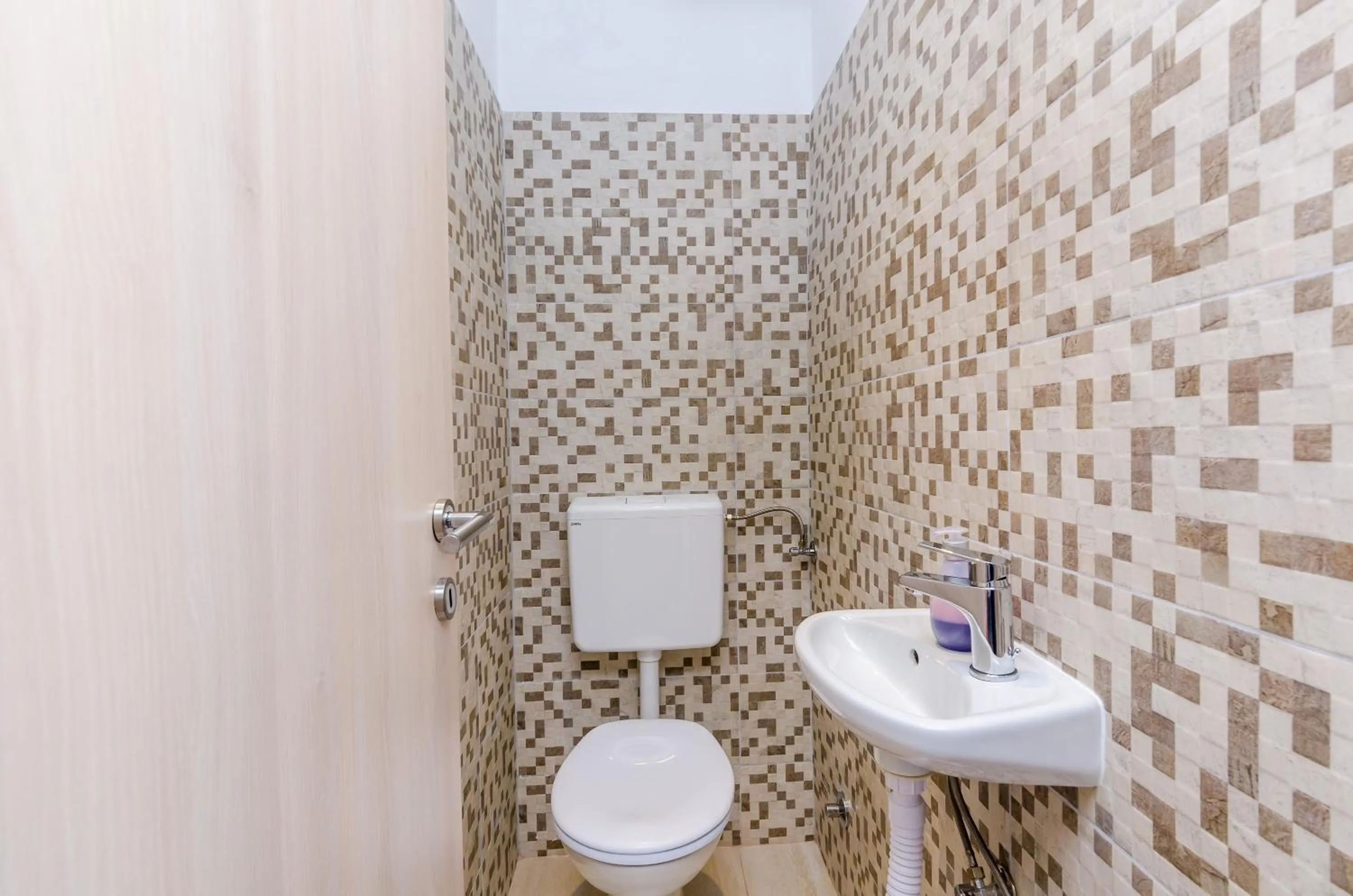 Bathroom in Apartments Bell Memories