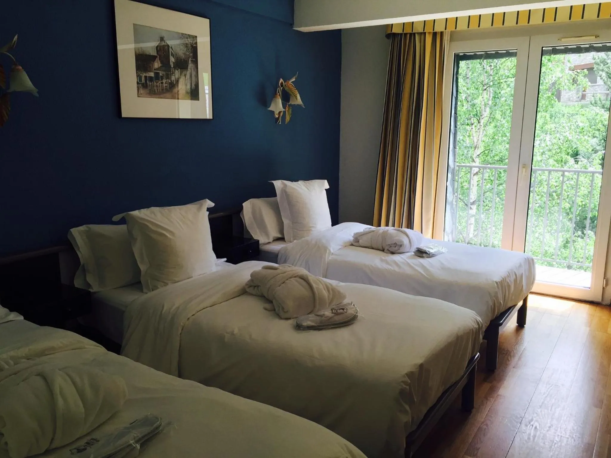 Bedroom, Bed in Hotel & SPA Llop Gris