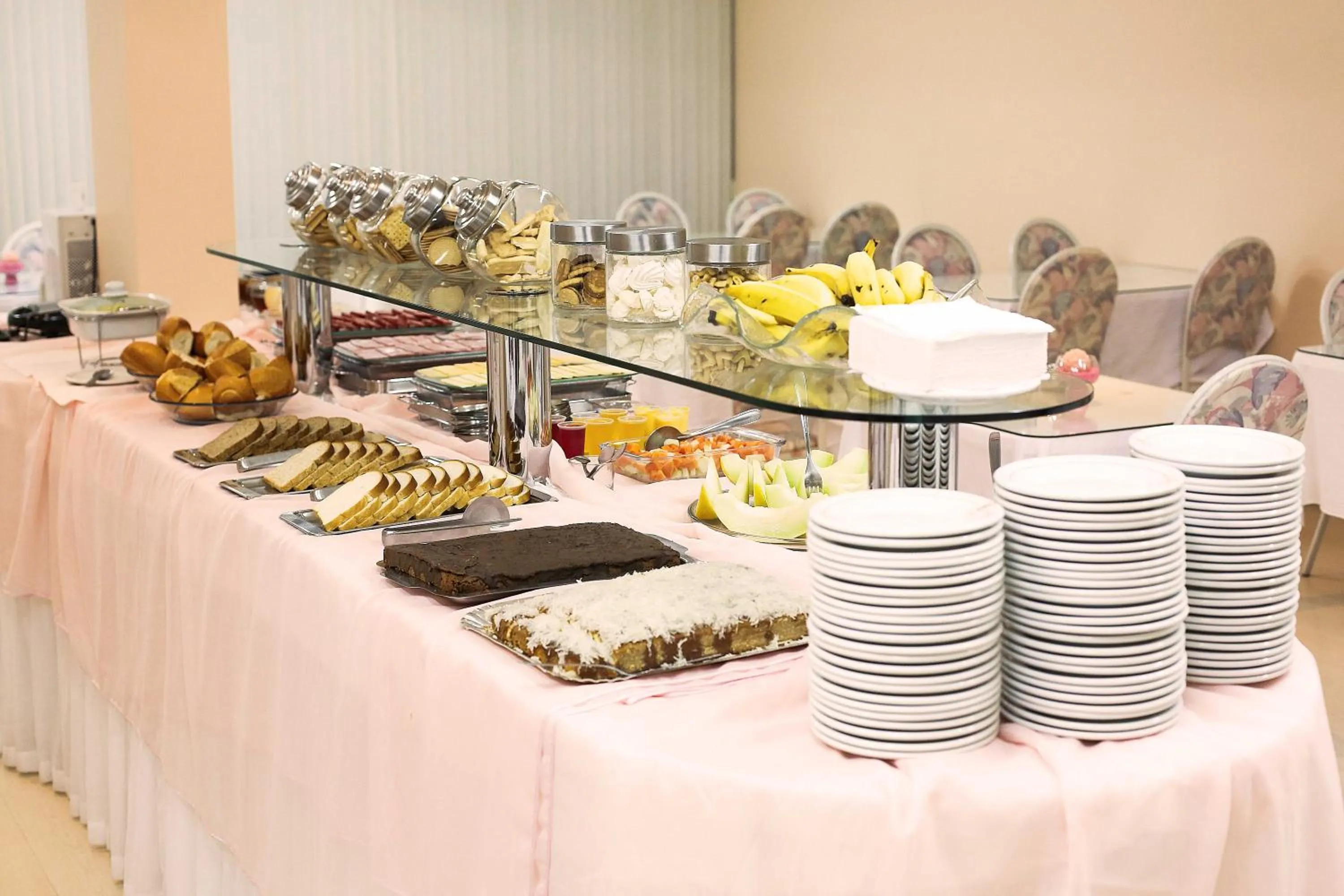 Restaurant/places to eat in Tri Hotel Xanxerê