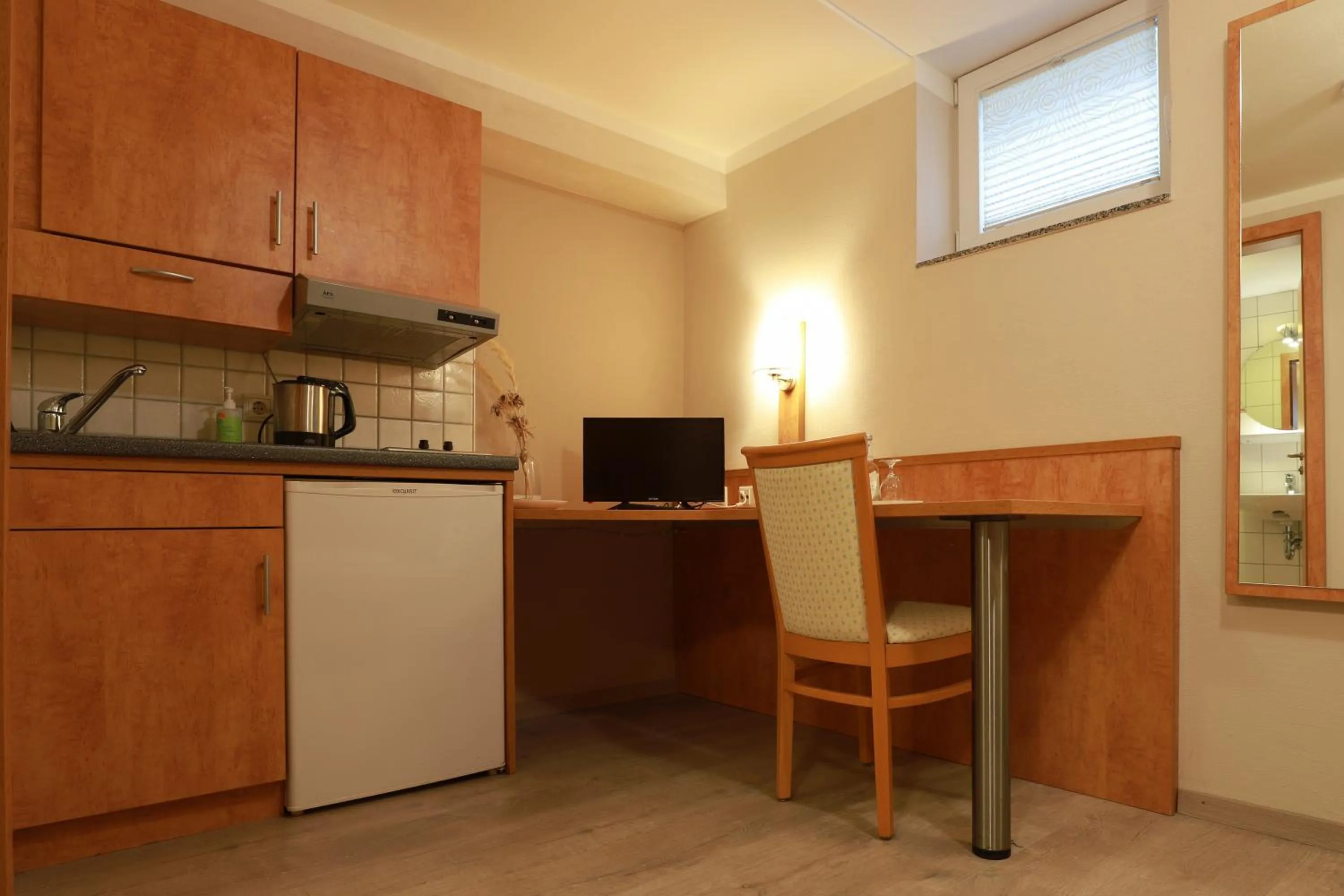 Kitchen or kitchenette in Hofgut Langenborn Wohnen auf Zeit möblierte Apartments Aschaffenburg Alzenau Frankfurt