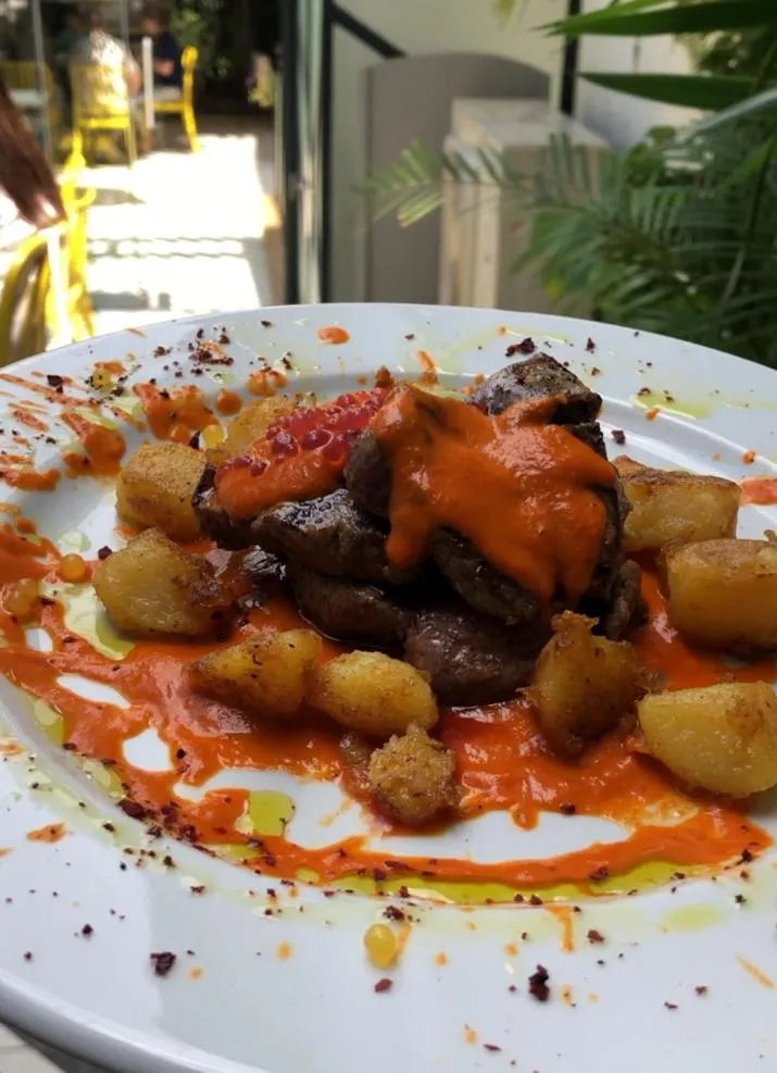 Restaurant/places to eat in Serguzest Otel