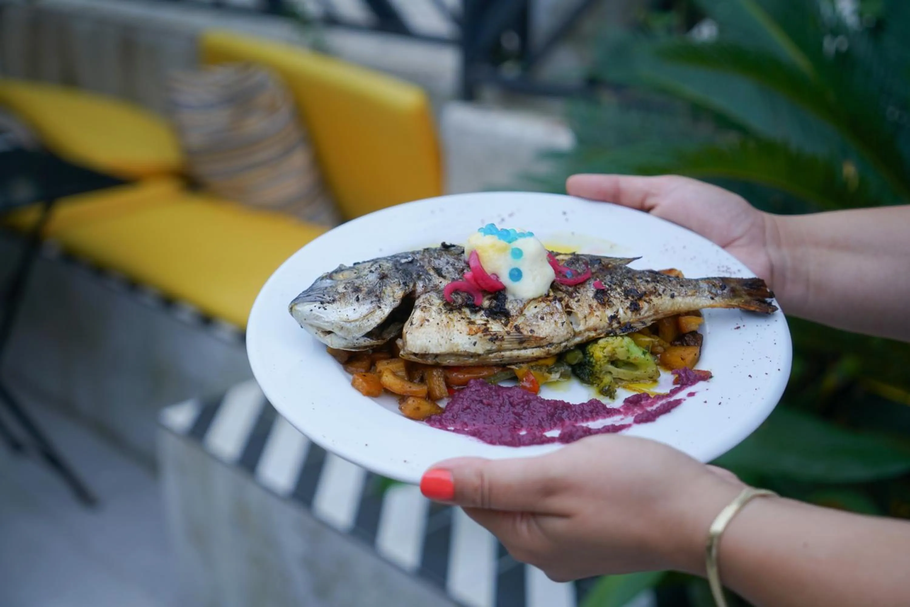 Restaurant/places to eat in Serguzest Otel