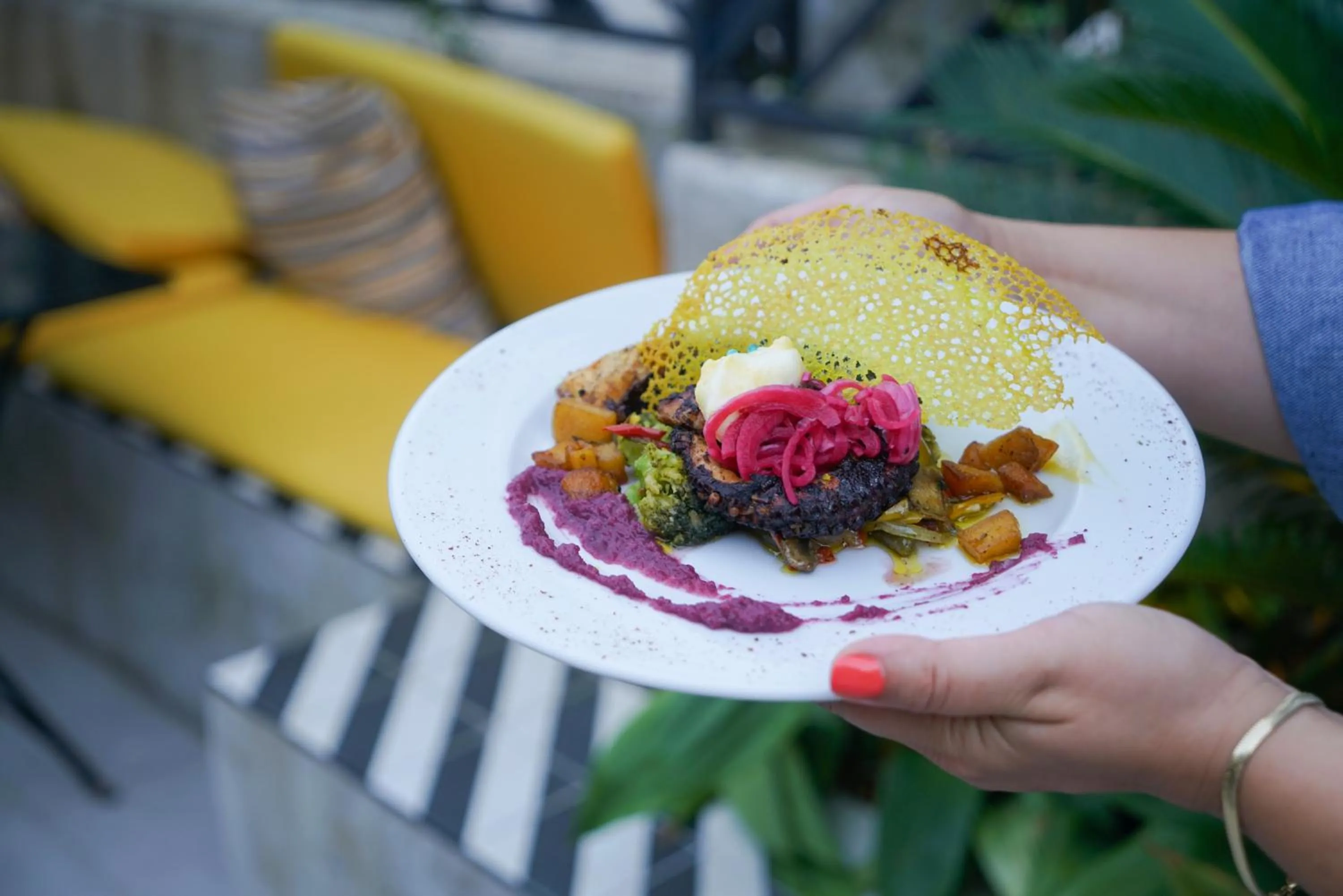 Restaurant/places to eat in Serguzest Otel