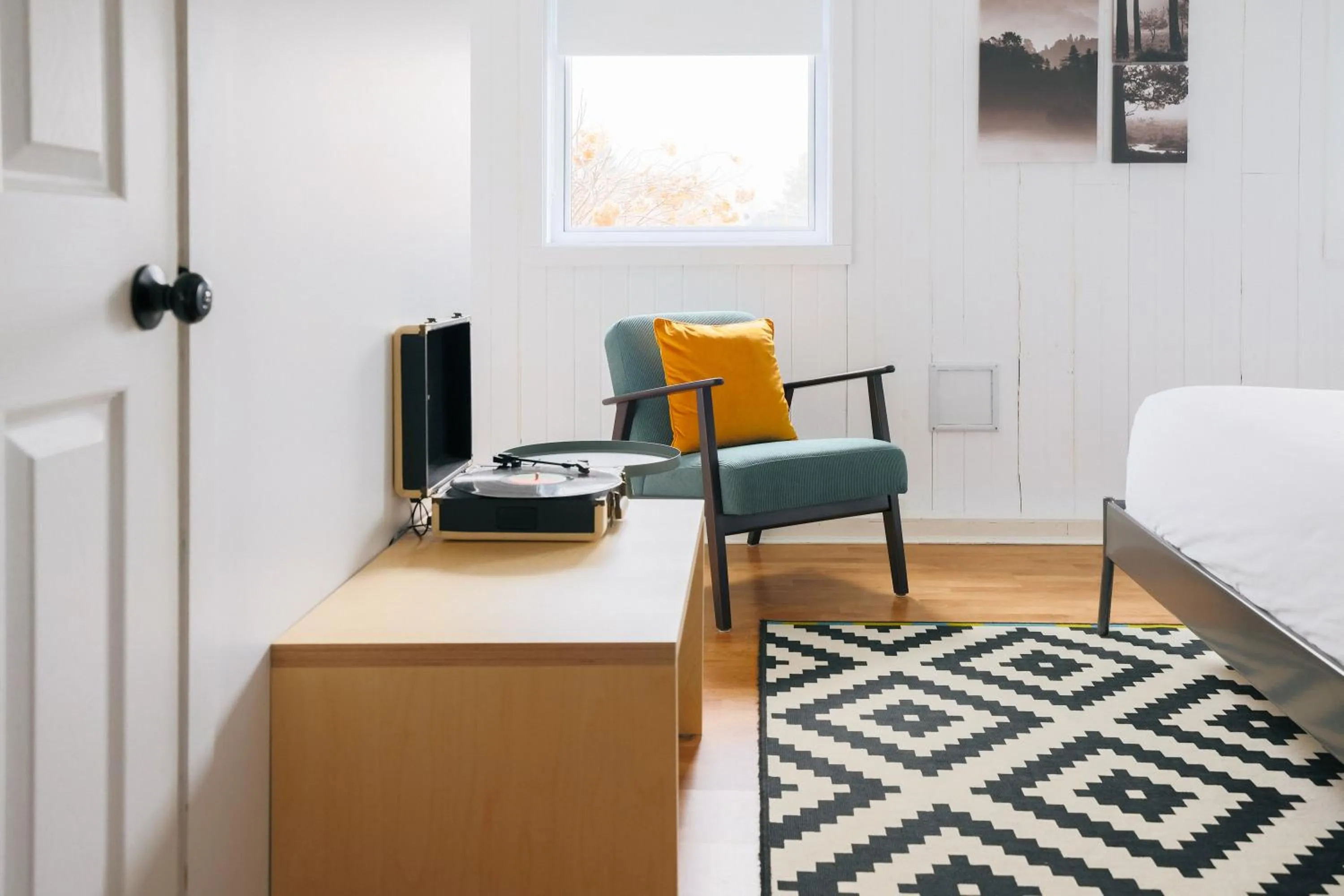 hair dresser in Beatnik Hotel