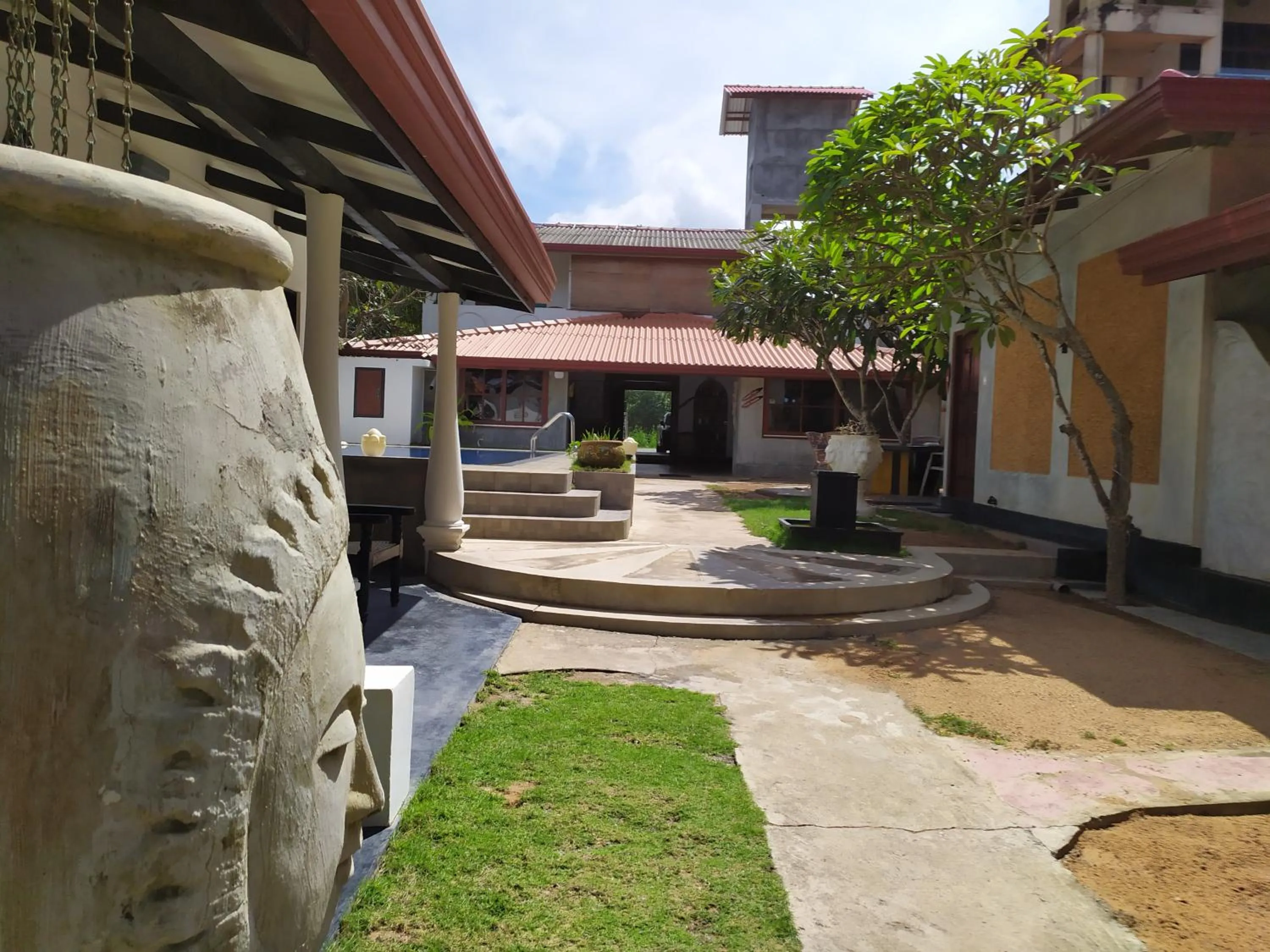 Property building in Janus Paradise Rest