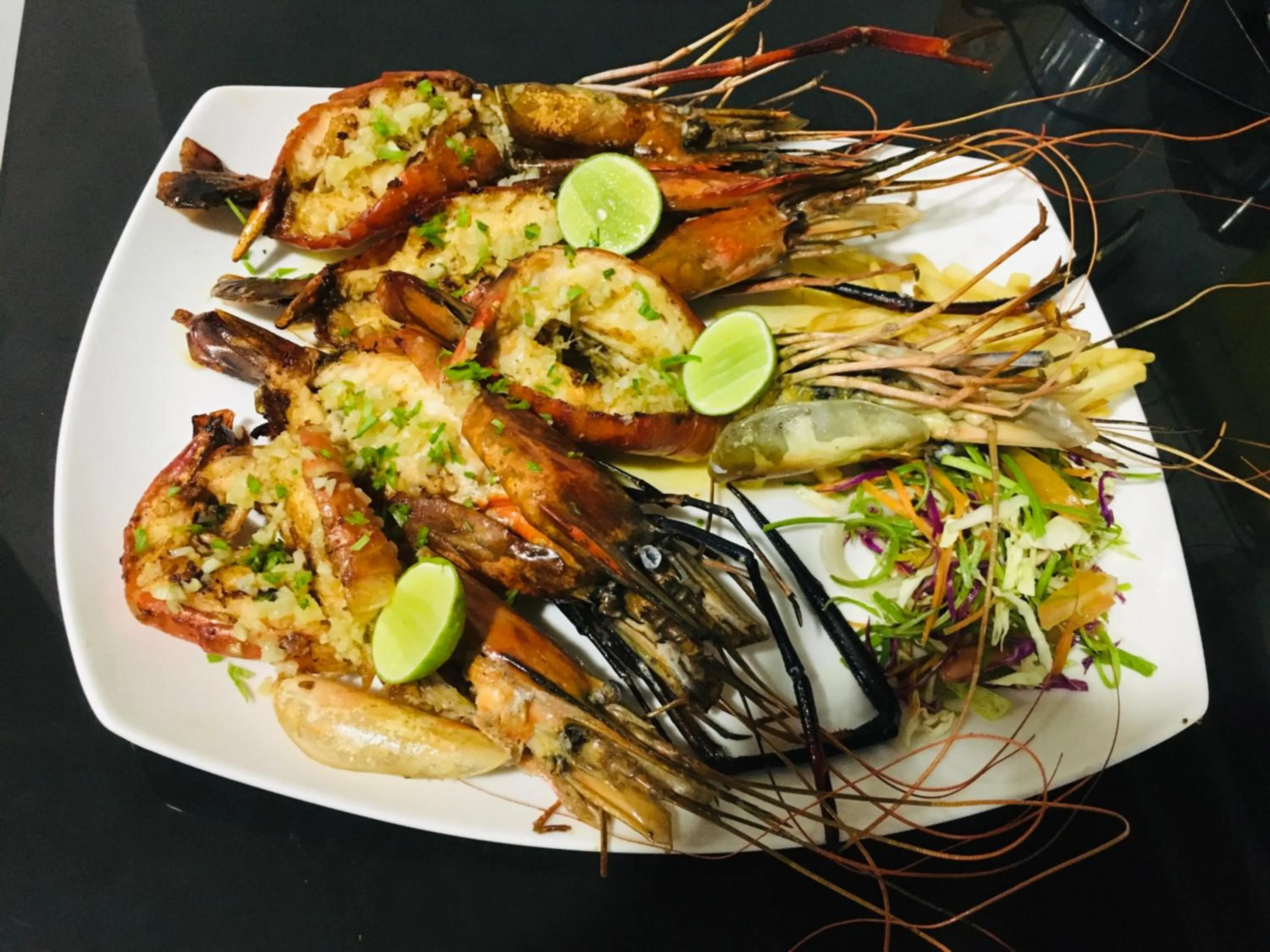 Restaurant/places to eat in Janus Paradise Rest