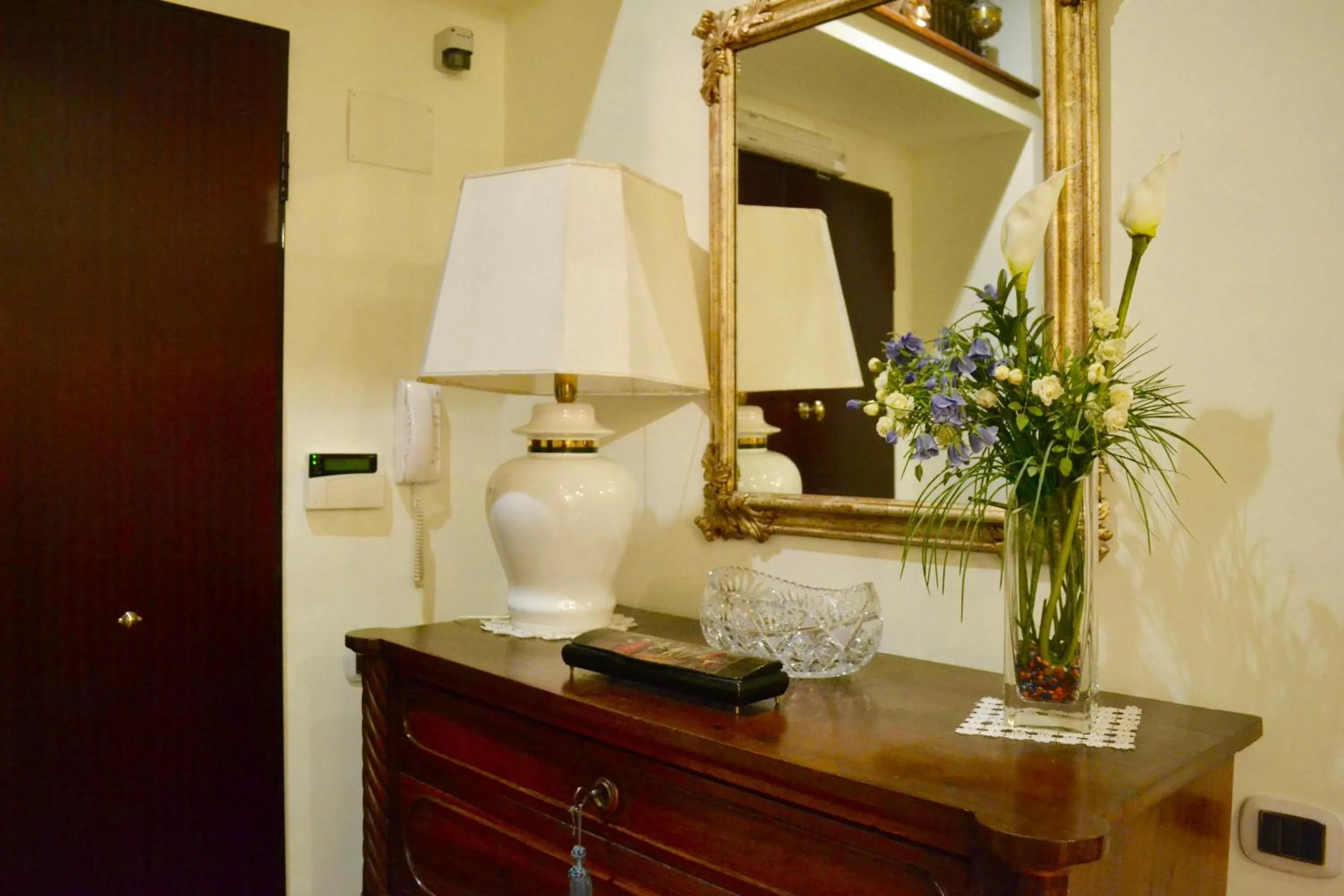 Decorative detail in Dimora Tafuri