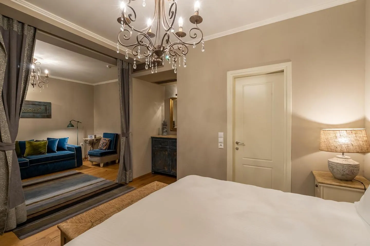 Bed in Hotel Antique