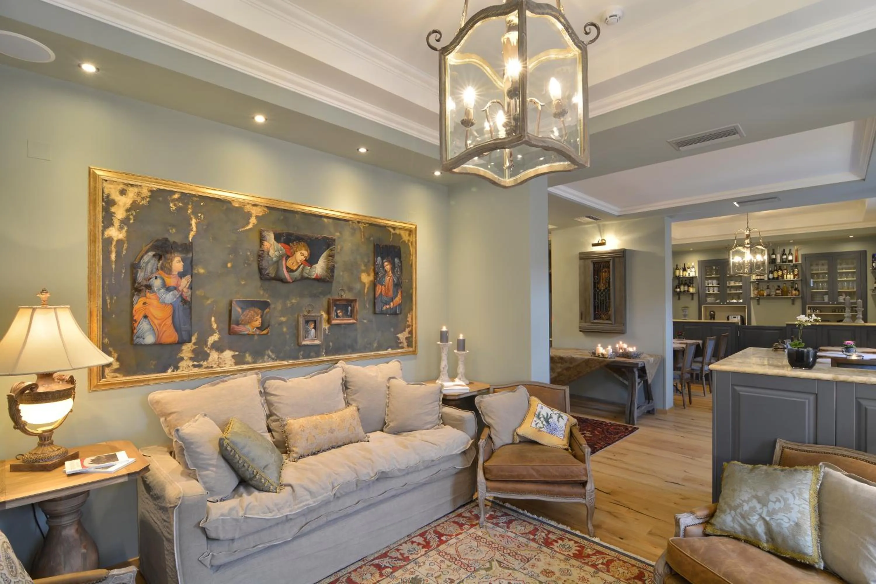 Coffee/tea facilities in Hotel Antique