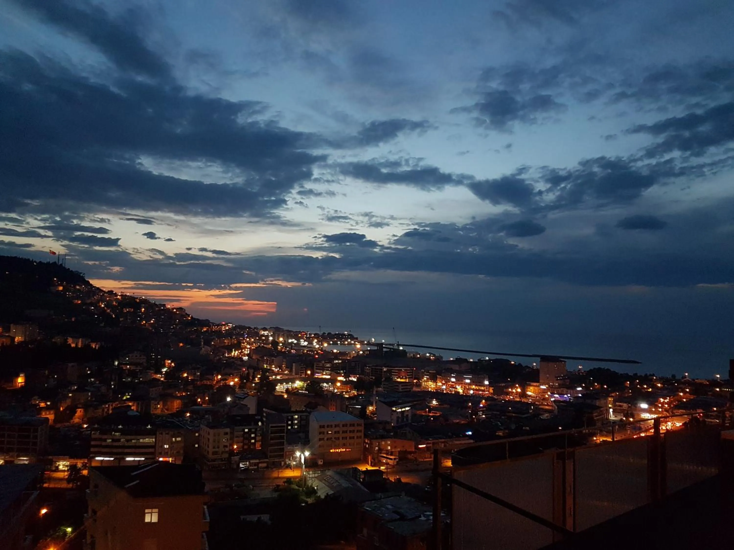 Night in NURALP APART OTEL - Trabzon