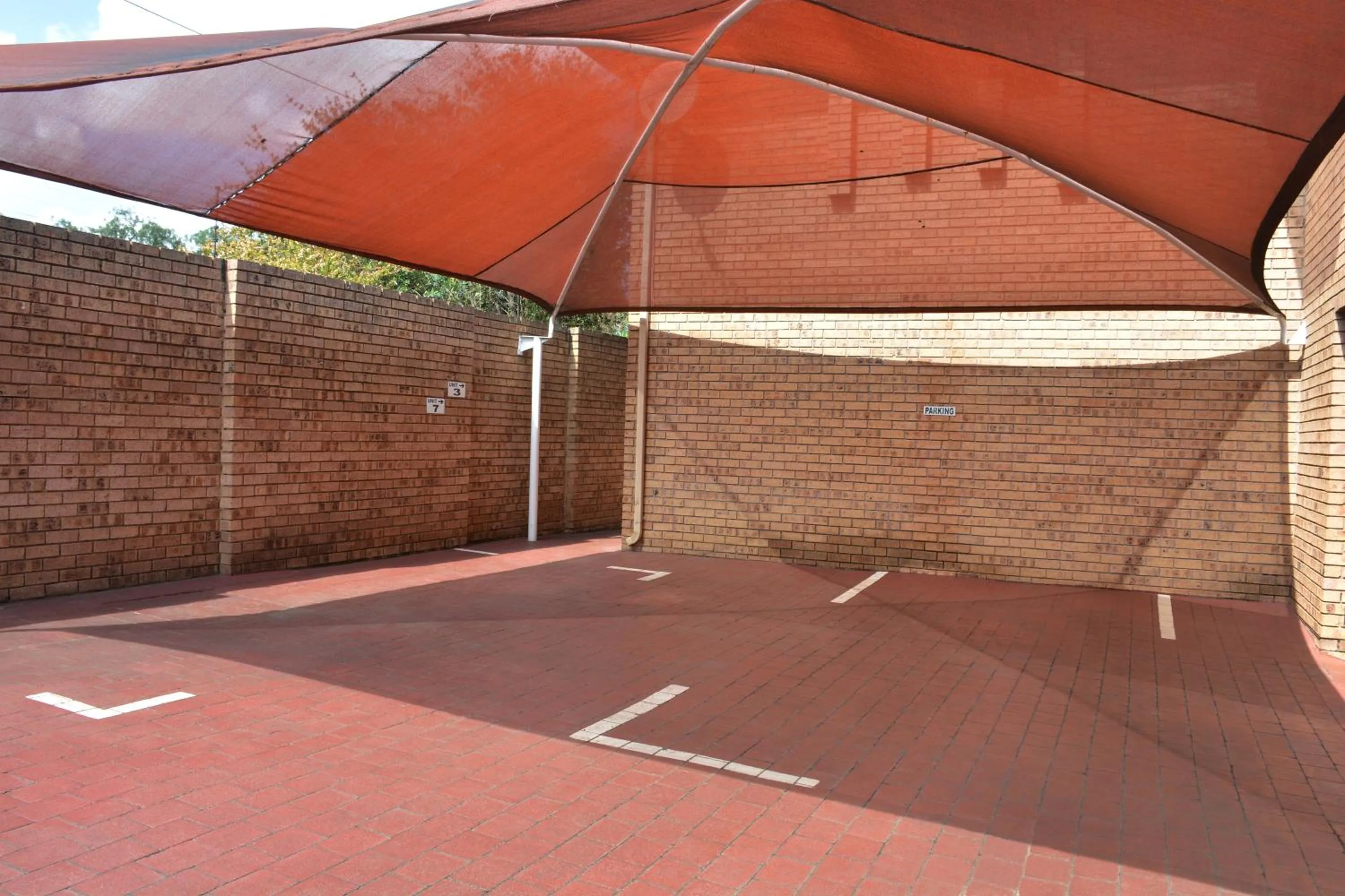 Parking in Kairos Home