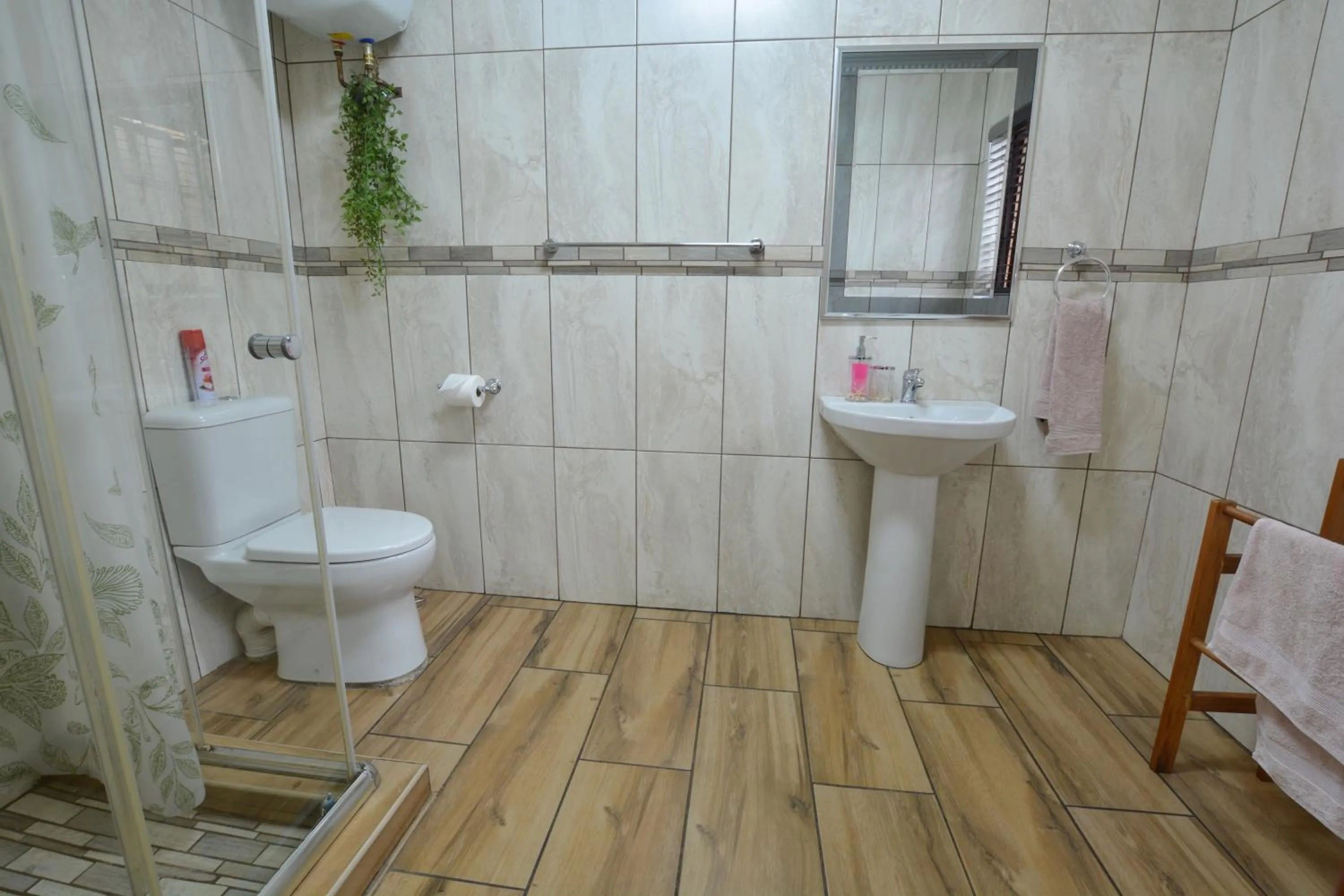 Shower in Kairos Home