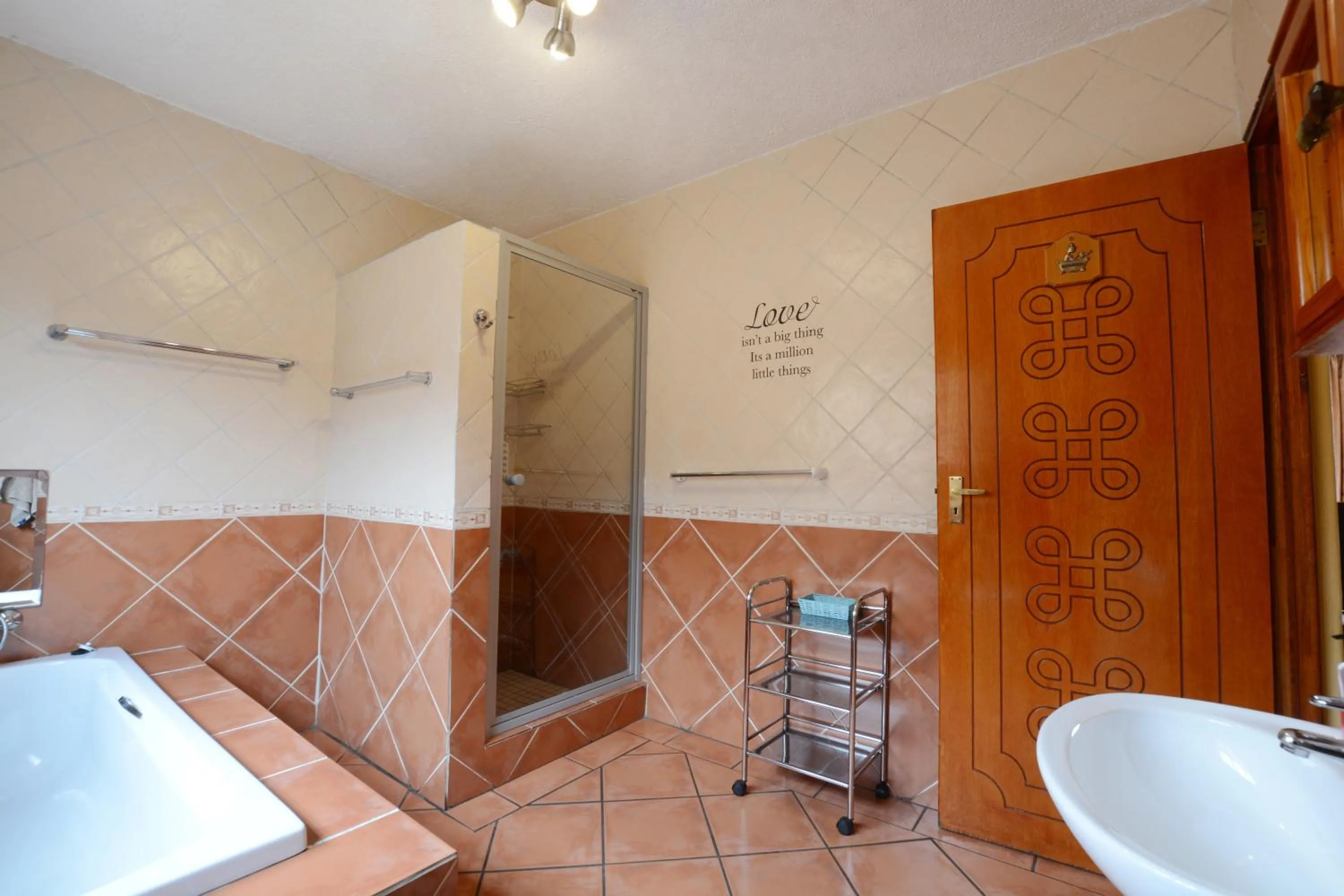 Shower in Kairos Home