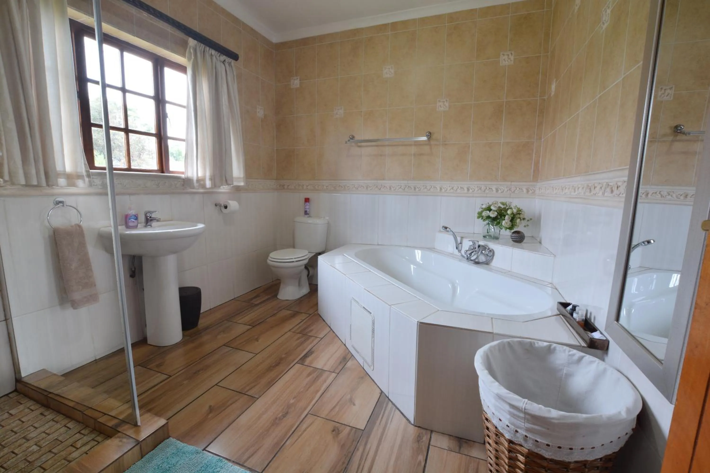 Shower in Kairos Home