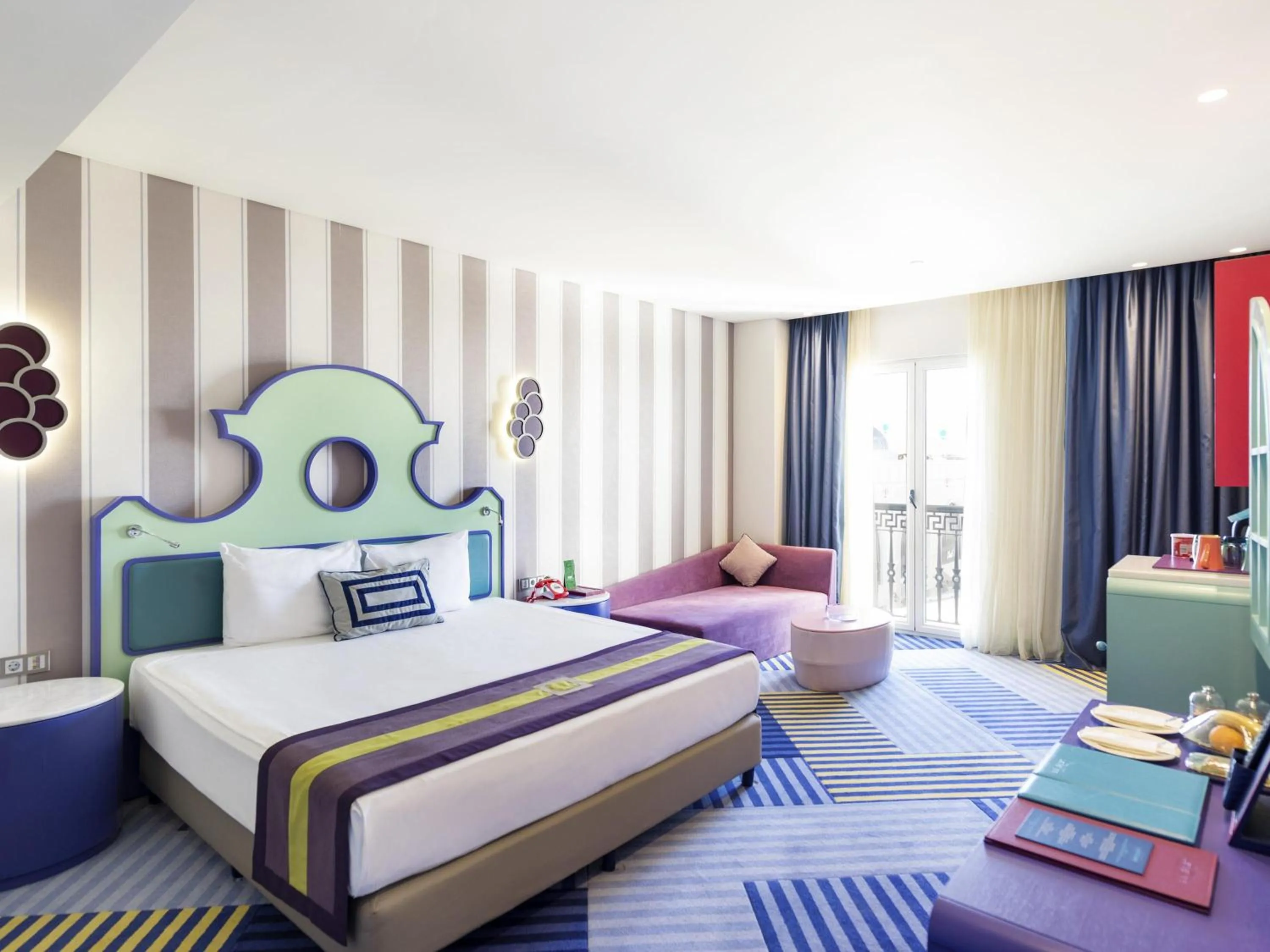 Bedroom, Bed in The Land Of Legends Kingdom Hotel - All-in Concept