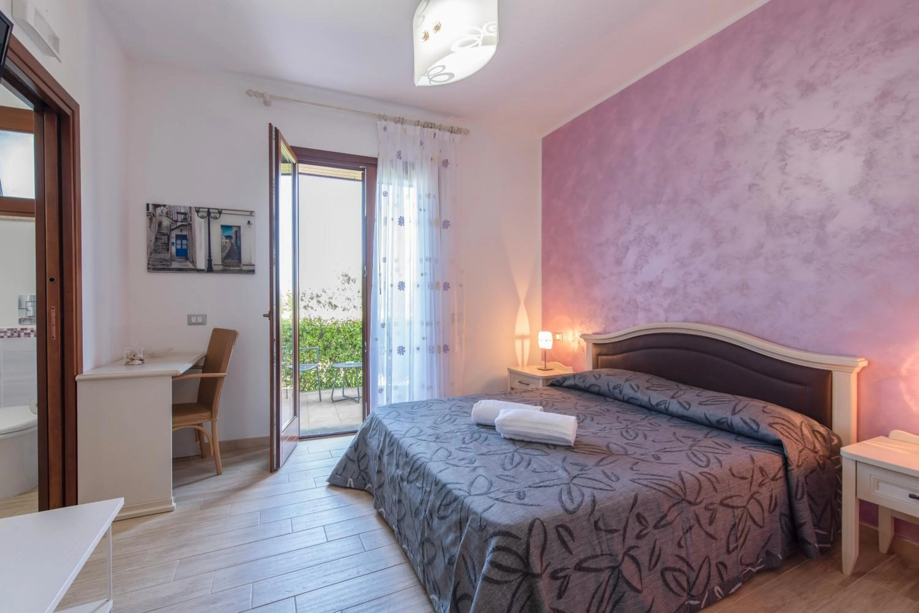 Bedroom, Bed in I Segreti di Antonina