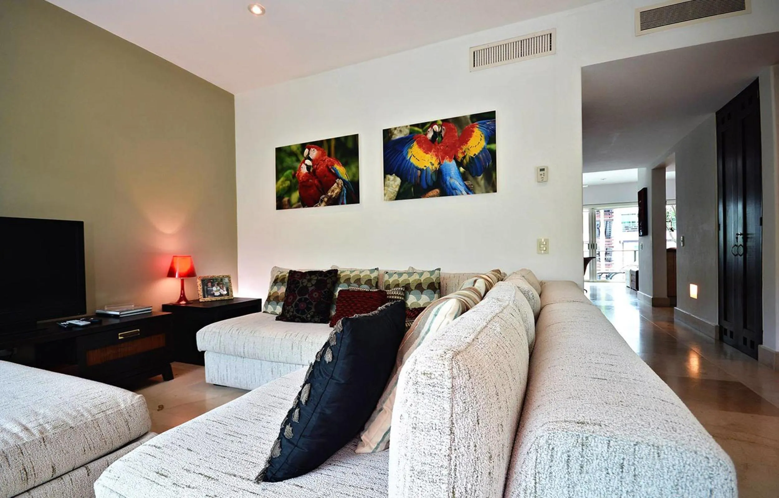 TV and multimedia, Bed in Luxurious & Central Condo In Playa Steps From The Beach