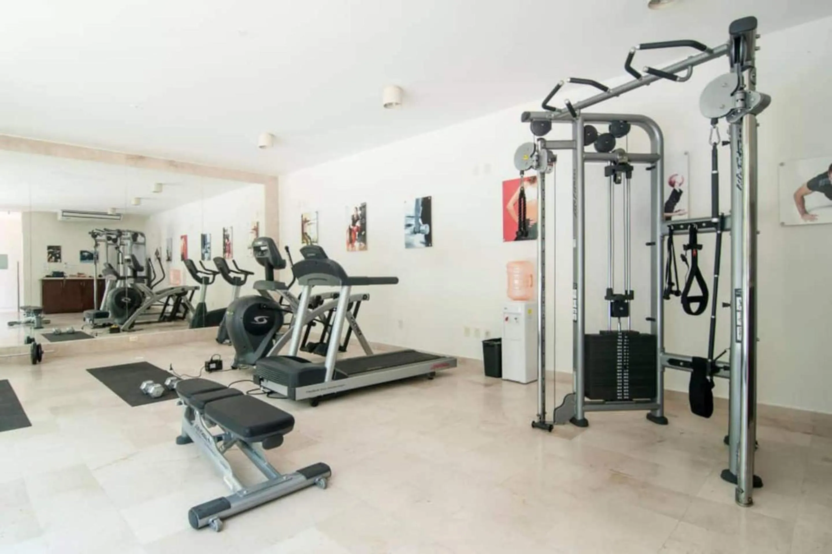 Fitness centre/facilities in Luxurious & Central Condo In Playa Steps From The Beach