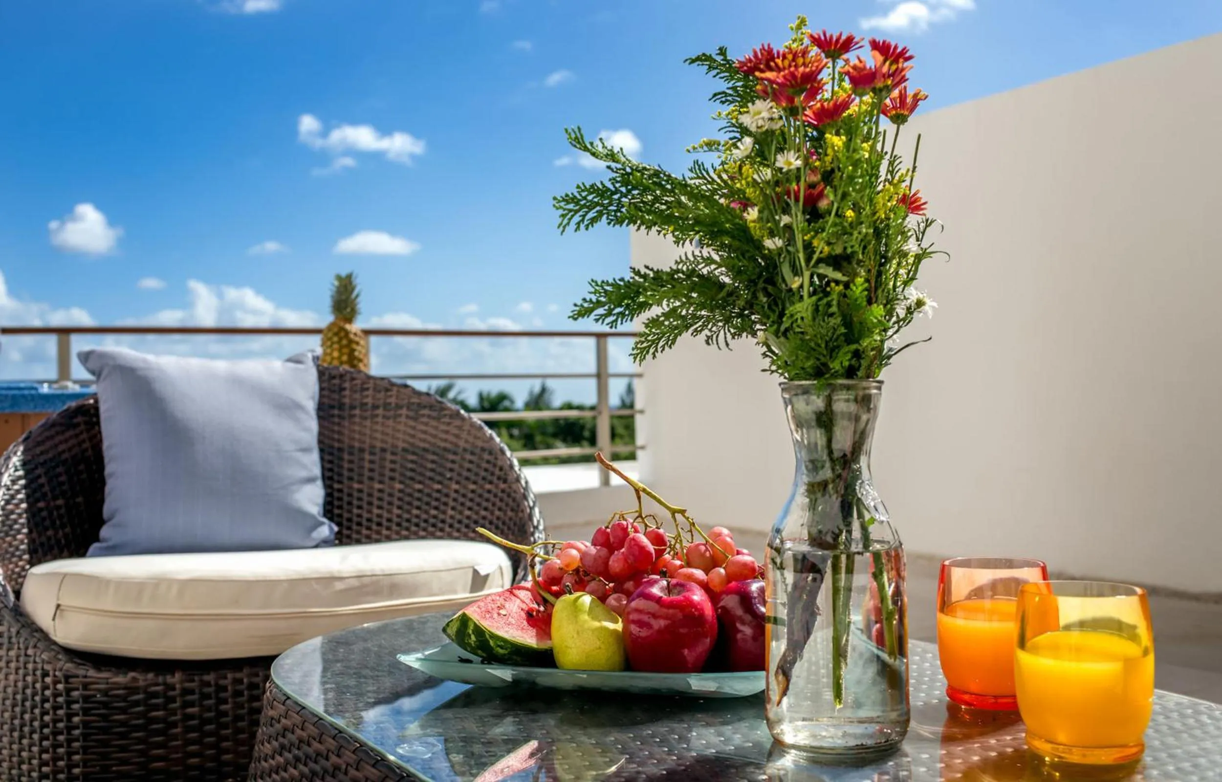 BBQ facilities in Luxurious & Central Condo In Playa Steps From The Beach