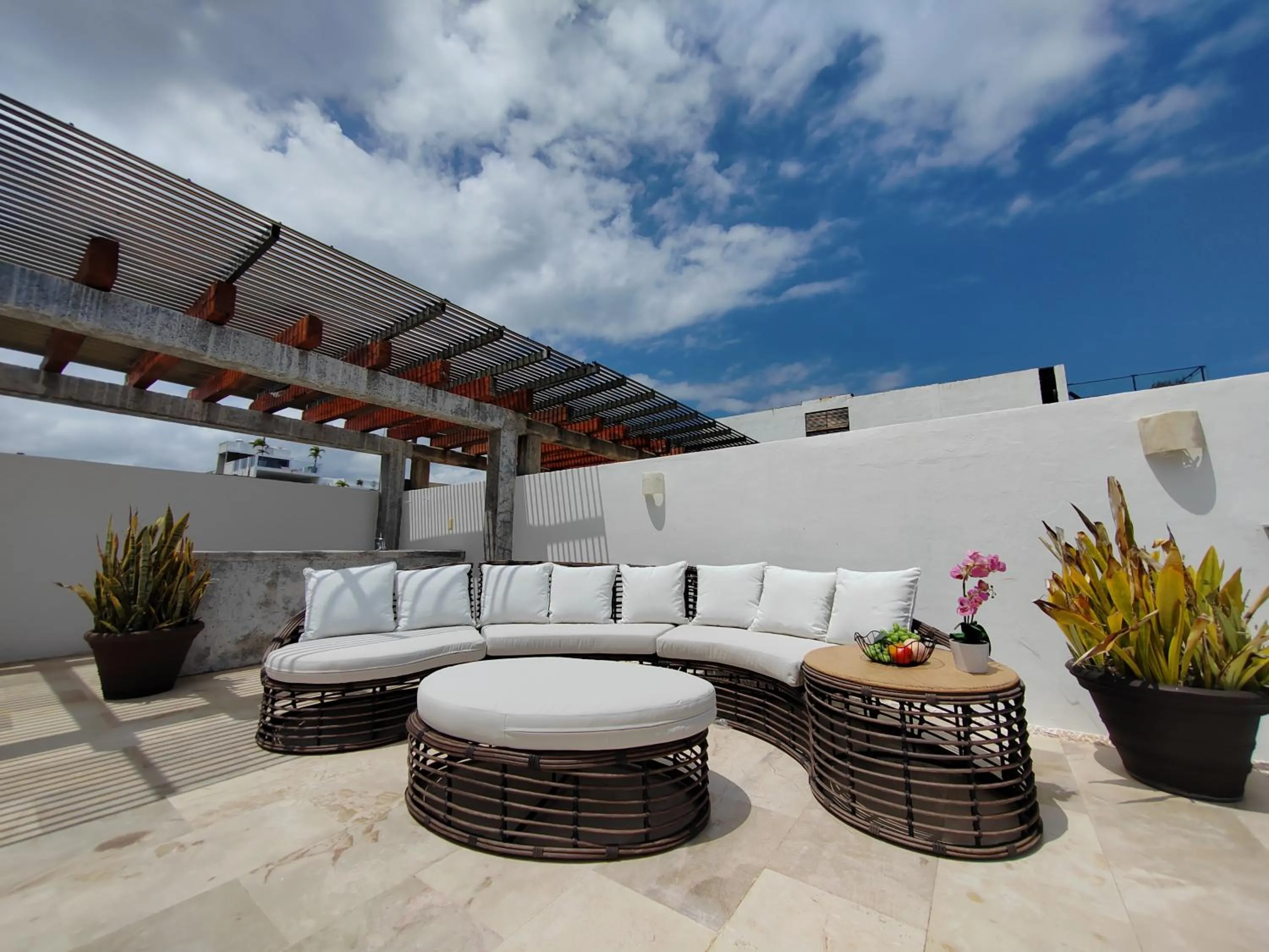 Day in Luxurious & Central Condo In Playa Steps From The Beach