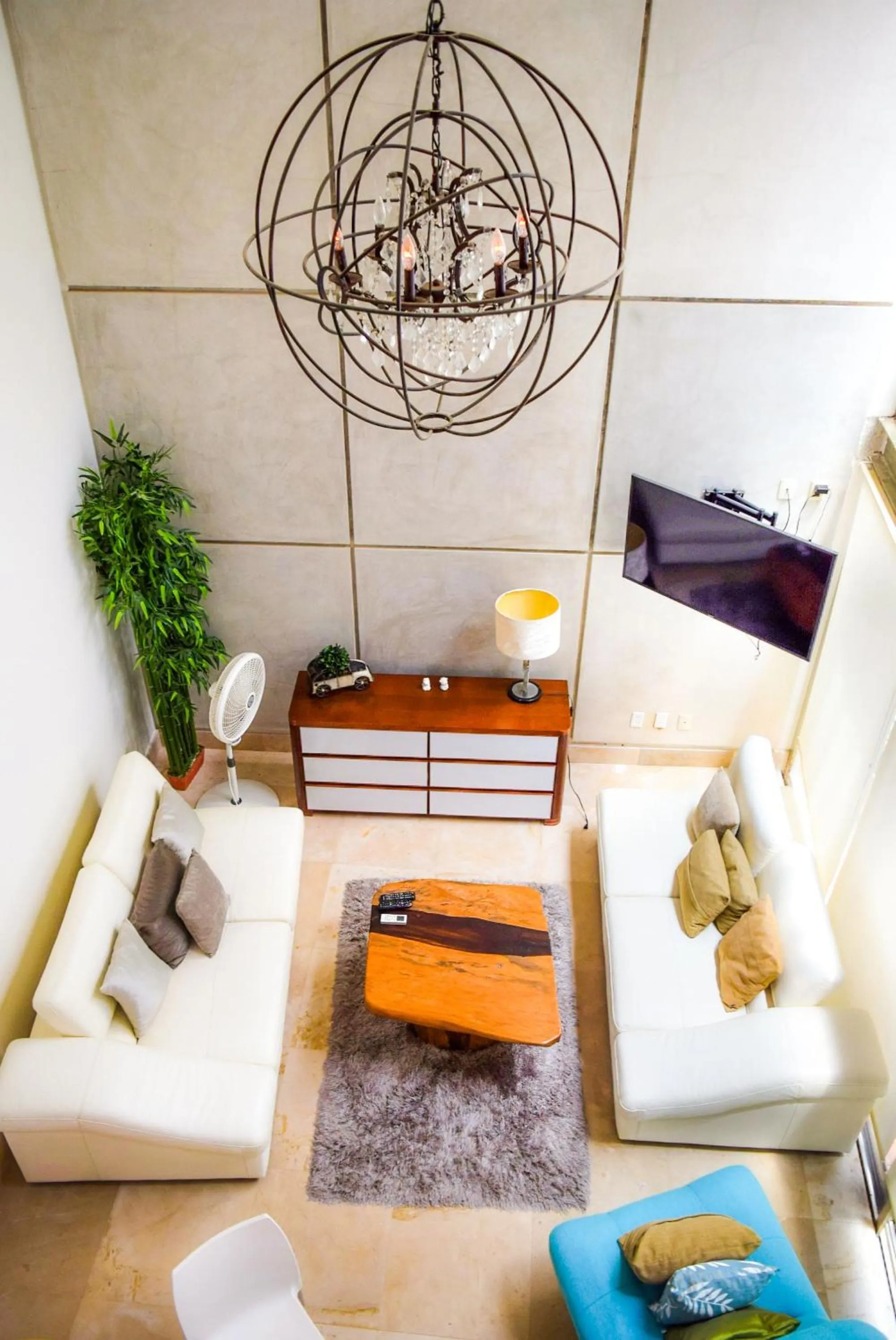 Living room in Luxurious & Central Condo In Playa Steps From The Beach