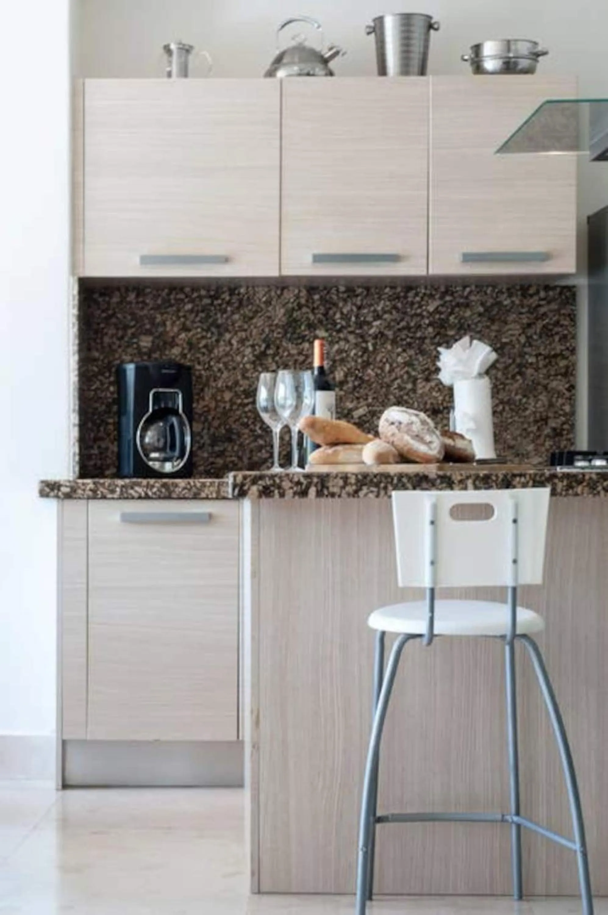 Kitchen or kitchenette in Luxurious & Central Condo In Playa Steps From The Beach