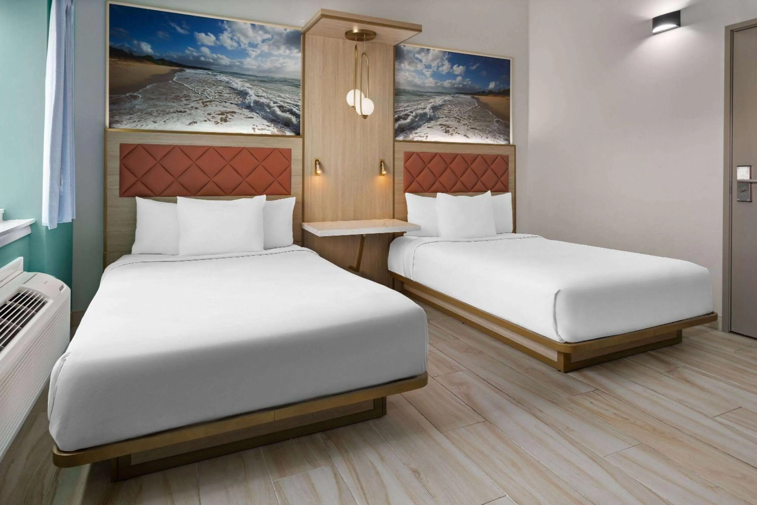 Photo of the whole room, Bed in The Vibes Hotel, Trademark Collection by Wyndham
