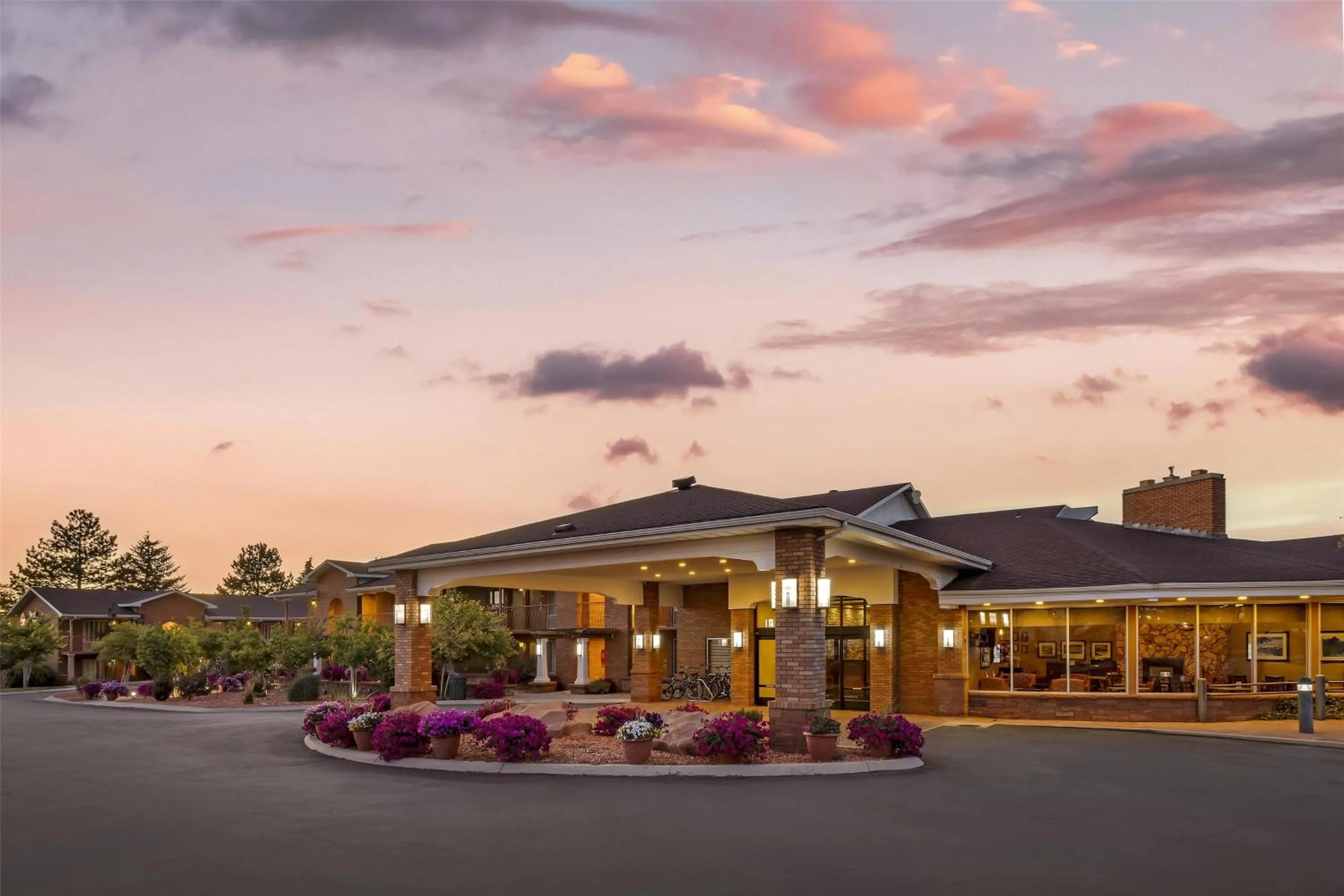 Property building in Best Western Plus Cedar City